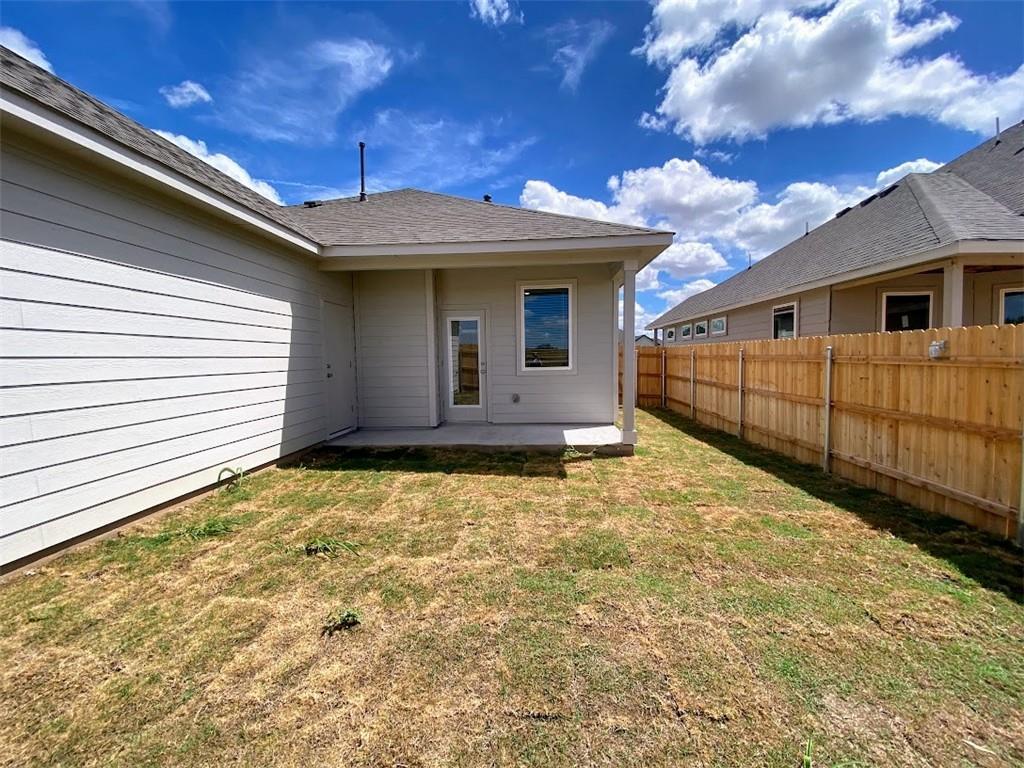 201 Banff Dr, Kyle, TX 78640