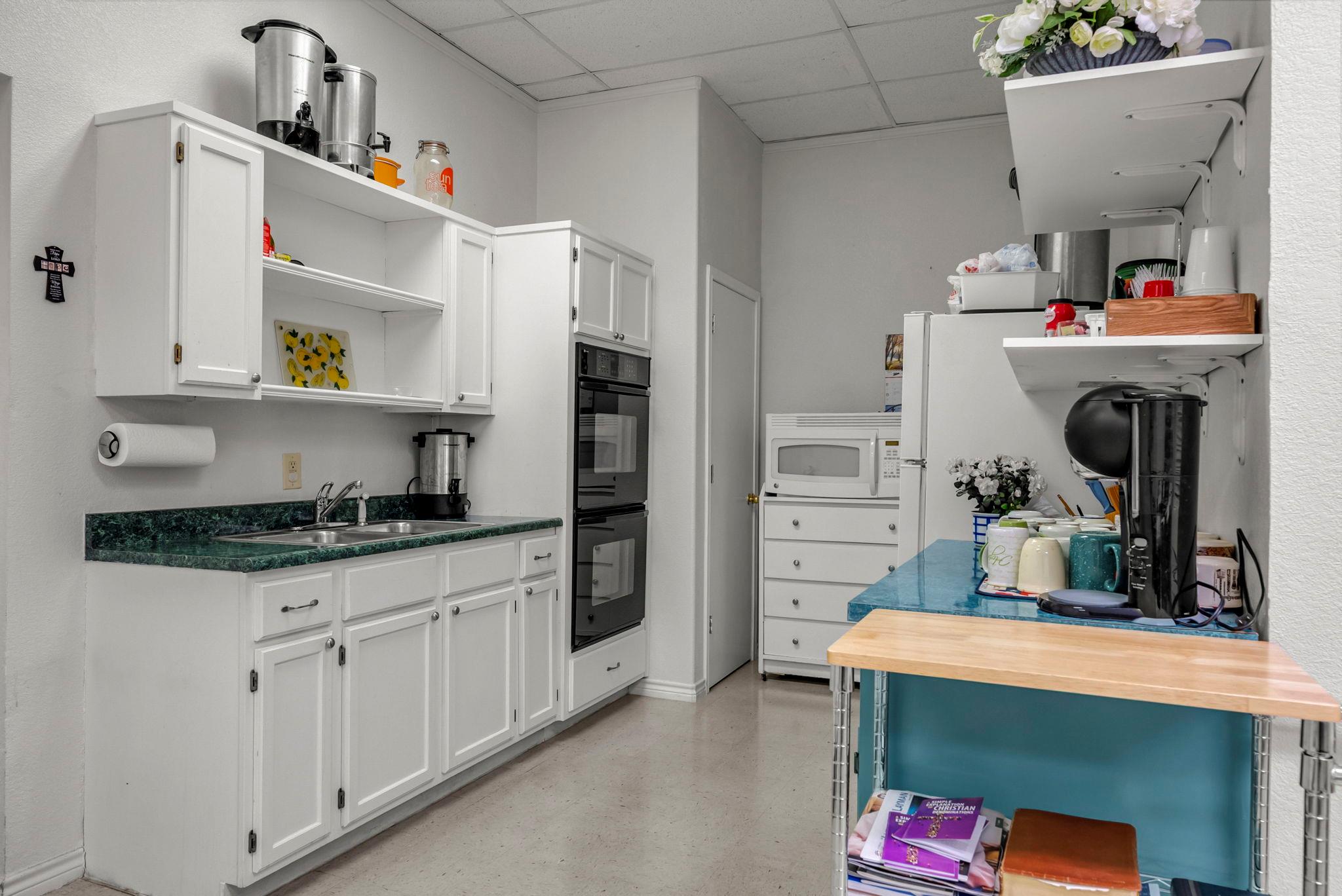 3411 N US Highway 281, Marble Falls, TX 78654