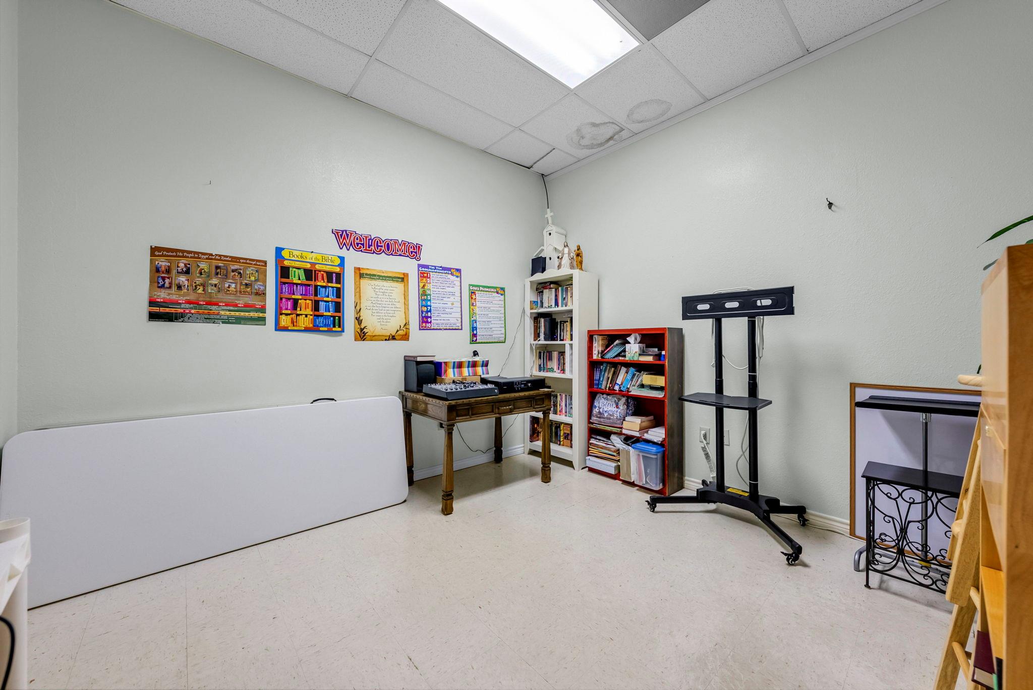 3411 N US Highway 281, Marble Falls, TX 78654