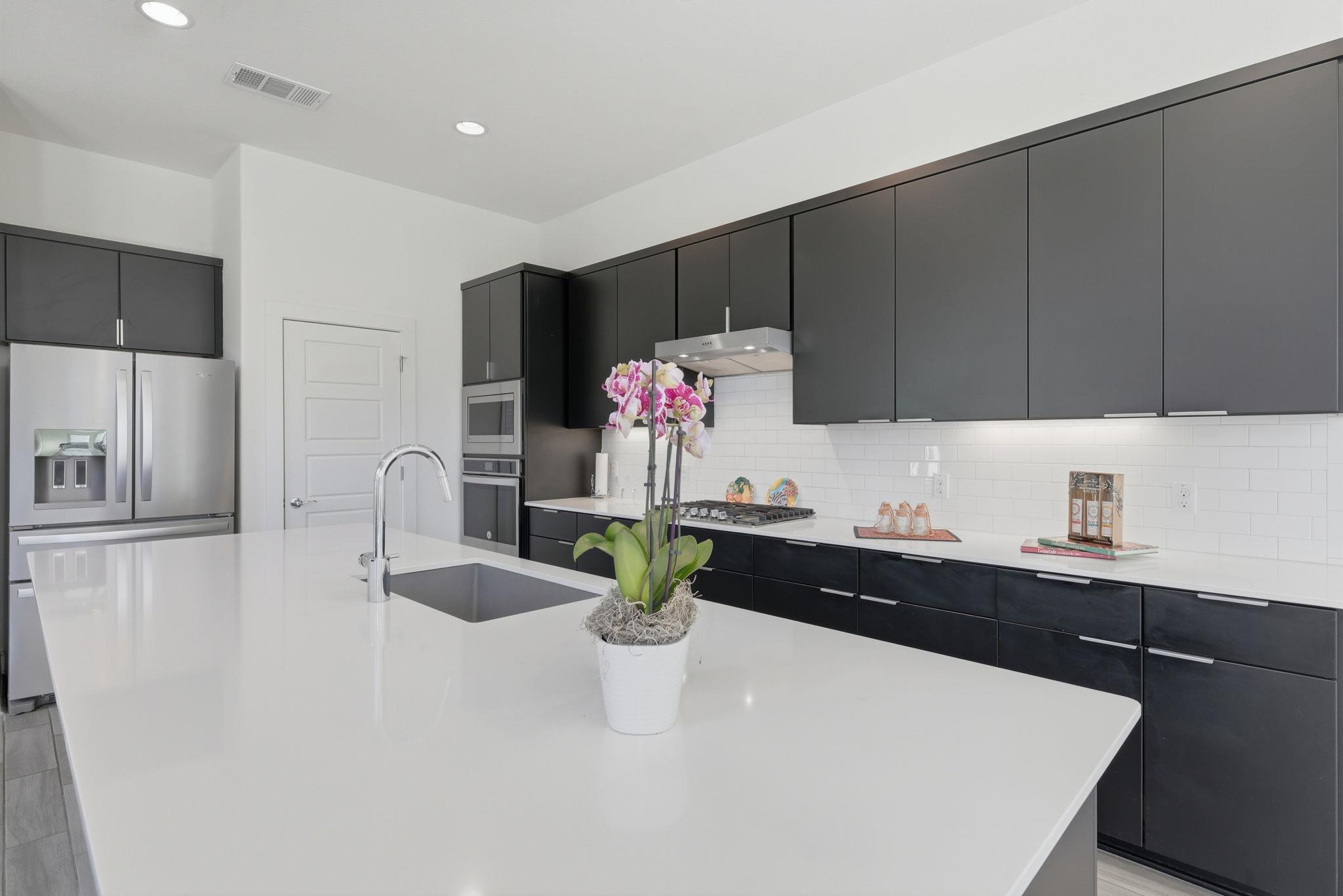 5017 Globe Mallow Dr, Austin, TX 78739