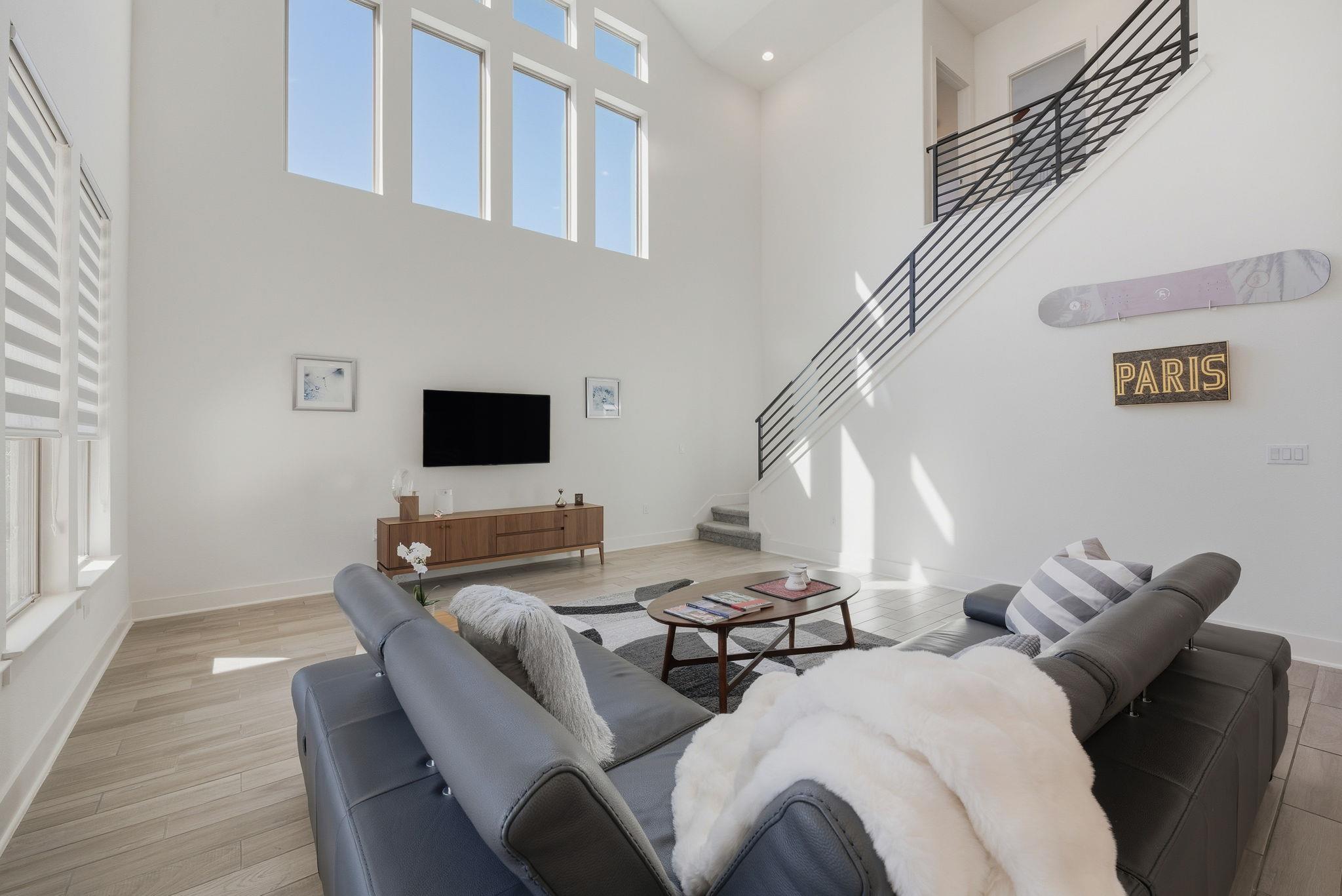 5017 Globe Mallow Dr, Austin, TX 78739