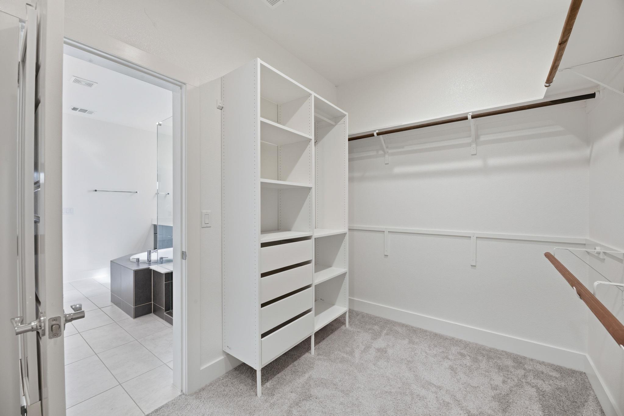 5017 Globe Mallow Dr, Austin, TX 78739