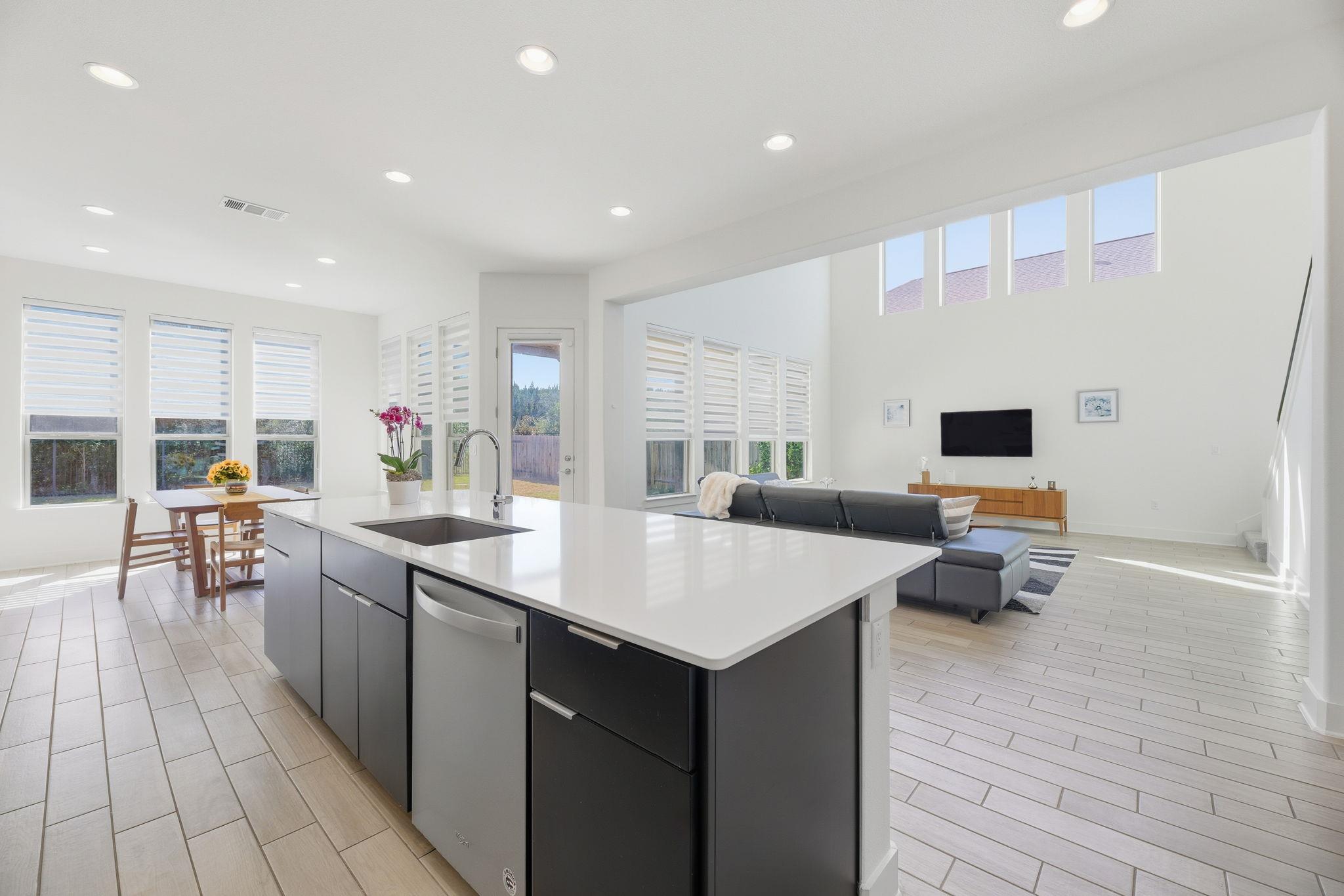 5017 Globe Mallow Dr, Austin, TX 78739