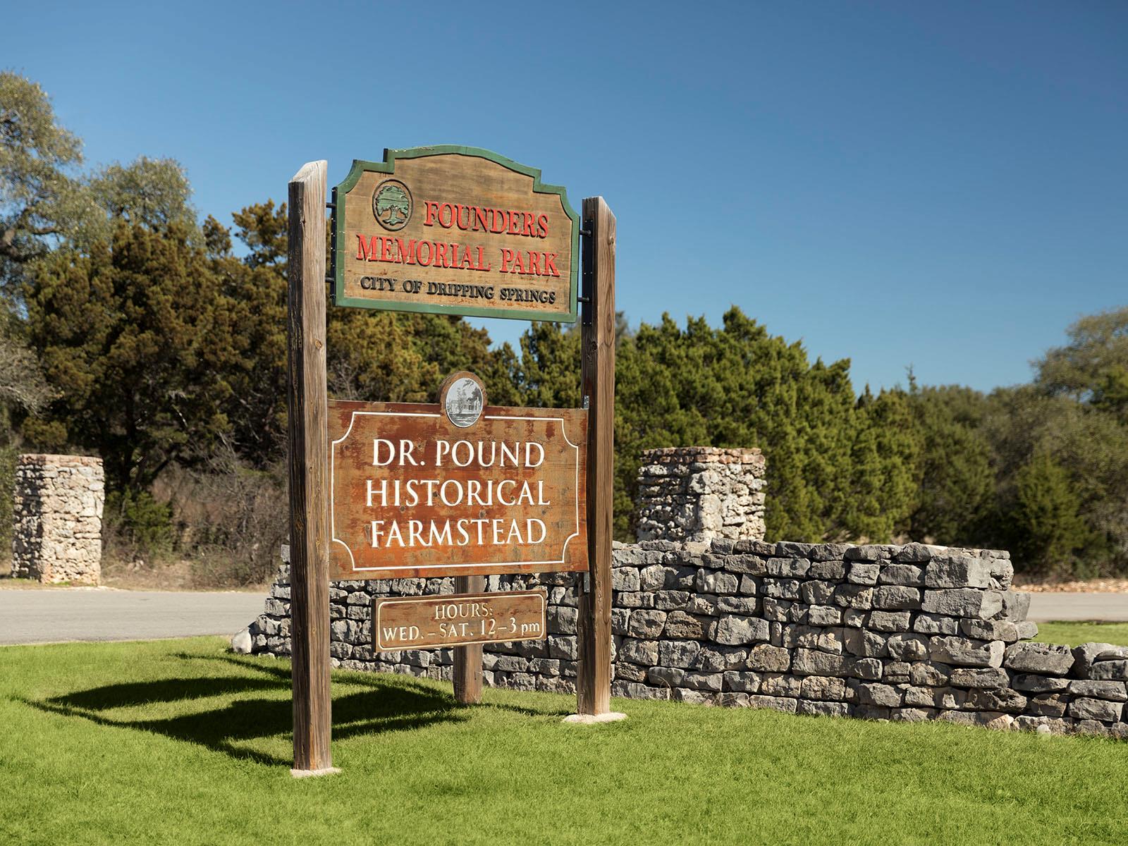 489 El Capitan Loop, Dripping Springs, TX 78620