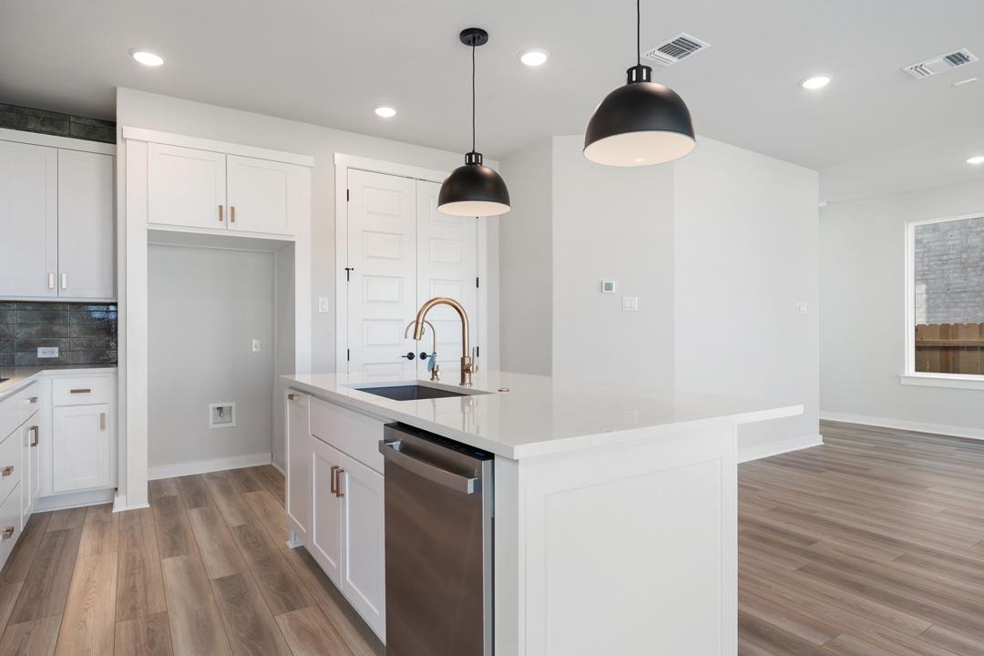 204 Brandywine Road, Hutto, TX 78634