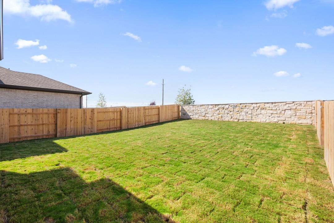 204 Brandywine Road, Hutto, TX 78634