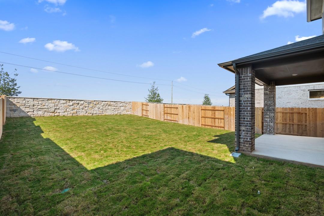 204 Brandywine Road, Hutto, TX 78634