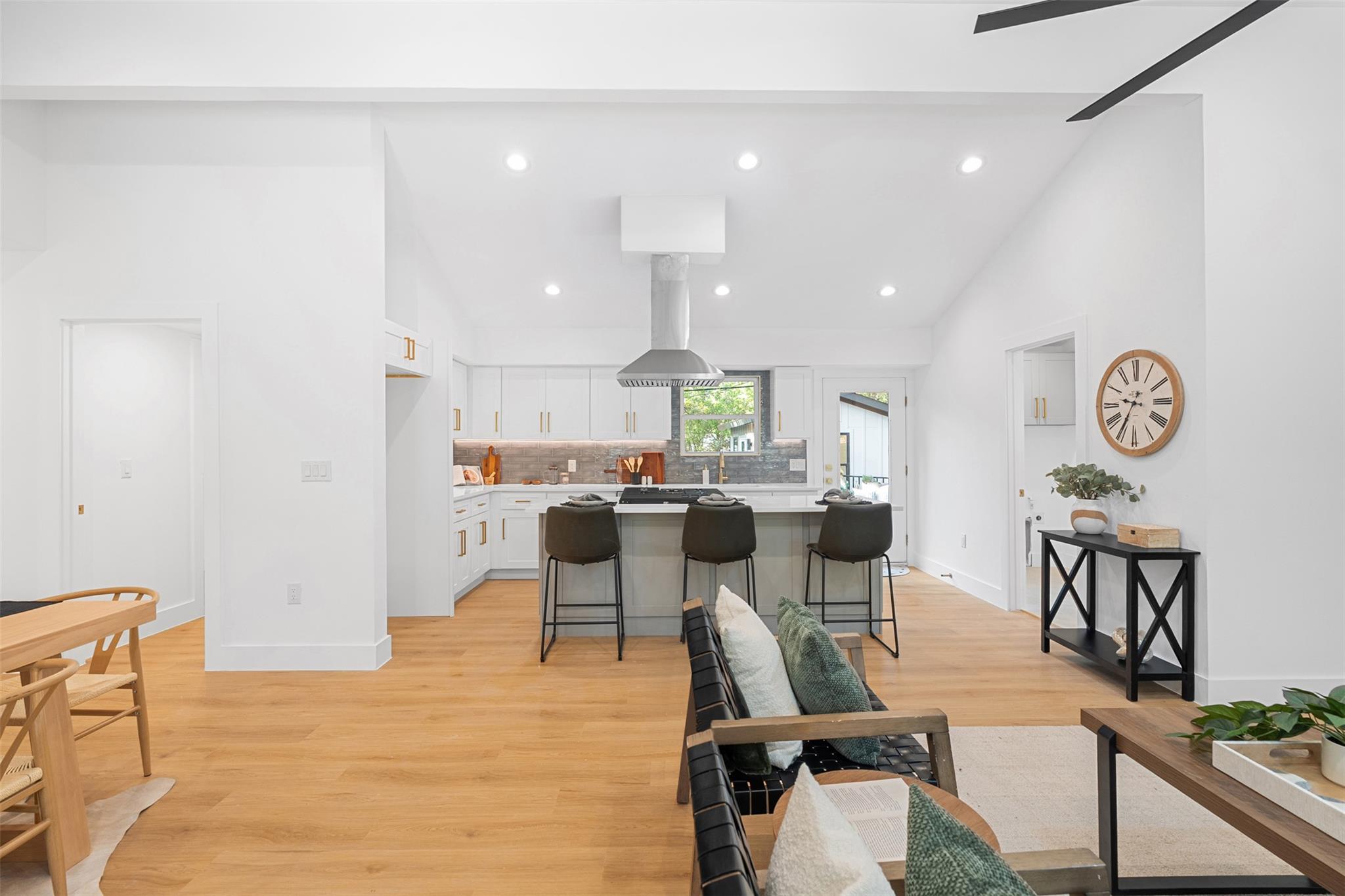 1421 Westmoor Dr, Austin, TX 78723