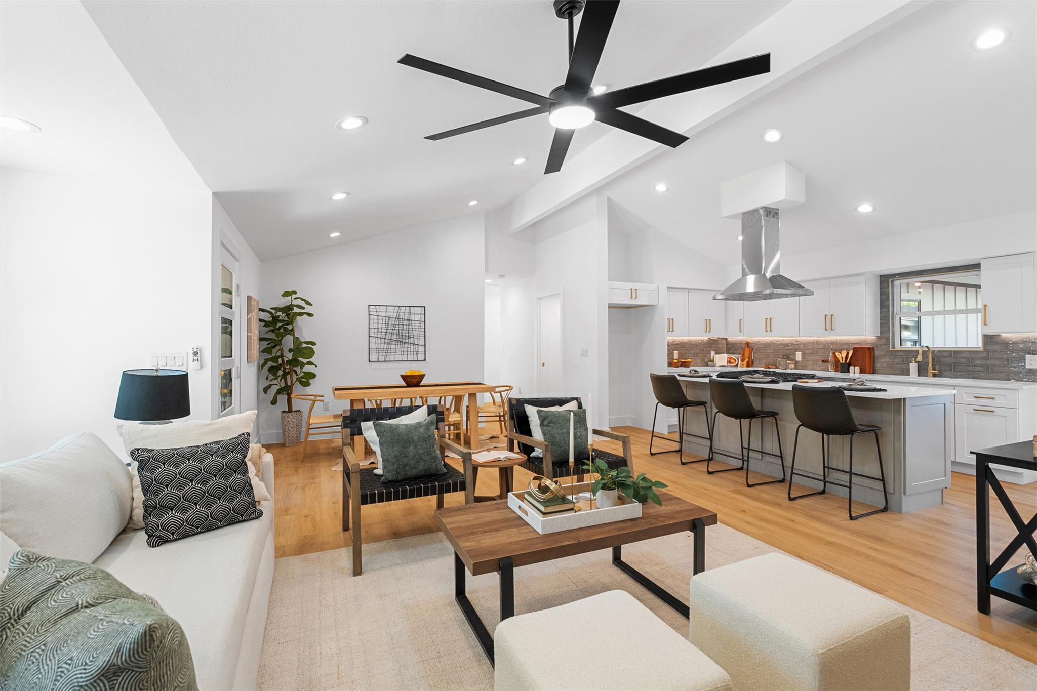 1421 Westmoor Dr, Austin, TX 78723