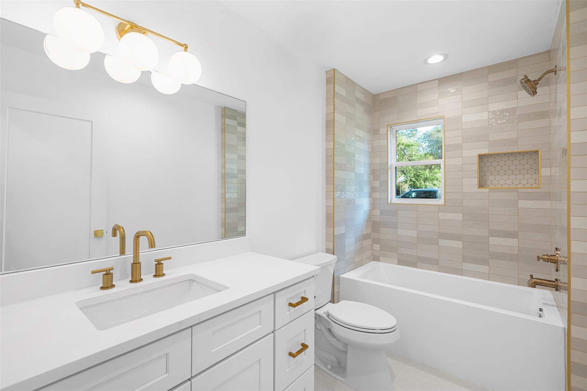 1421 Westmoor Dr, Austin, TX 78723