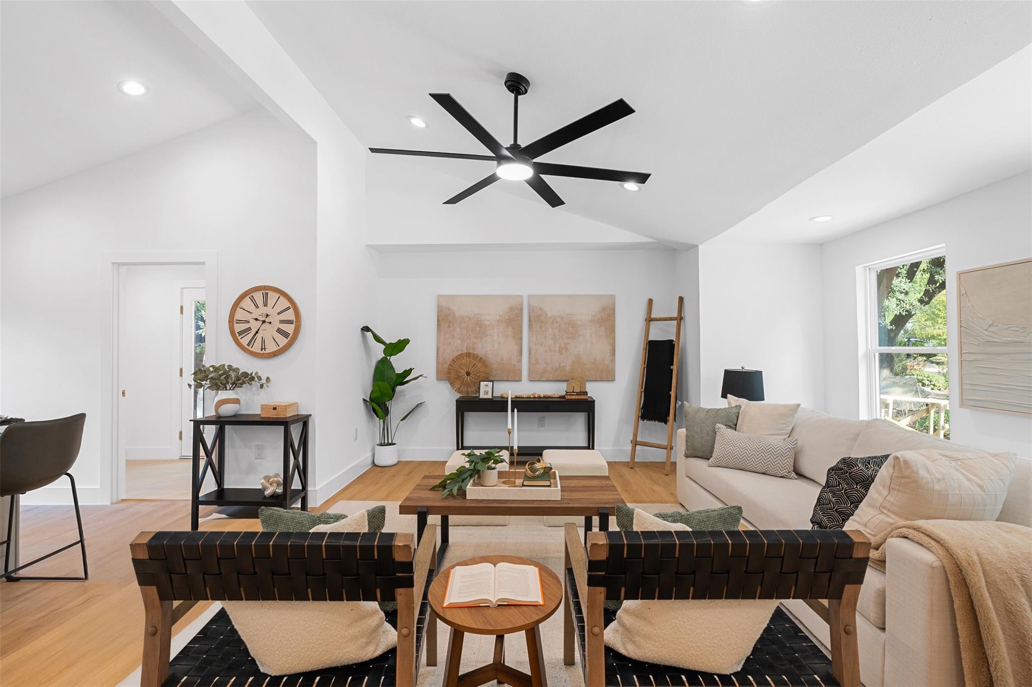 1421 Westmoor Dr, Austin, TX 78723