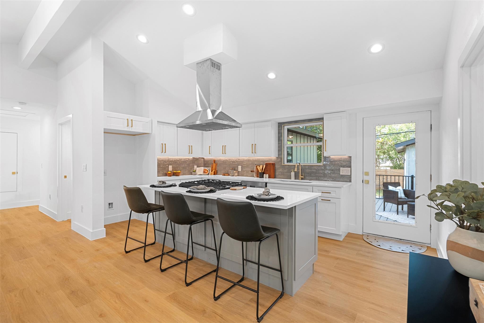 1421 Westmoor Dr, Austin, TX 78723