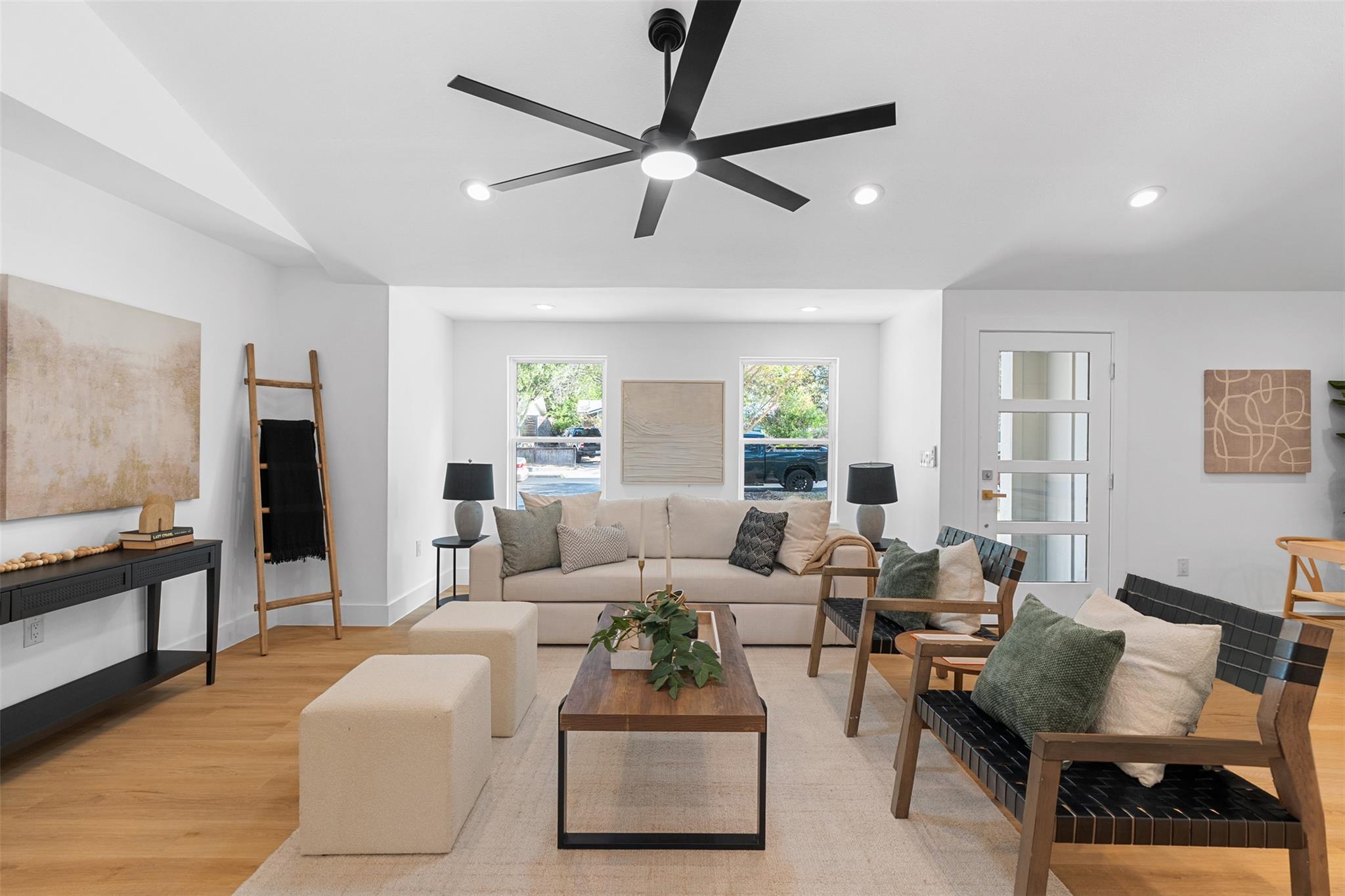 1421 Westmoor Dr, Austin, TX 78723