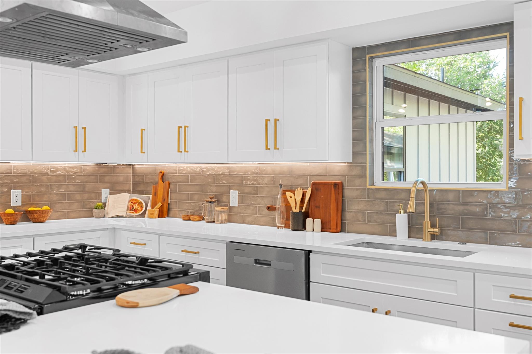 1421 Westmoor Dr, Austin, TX 78723