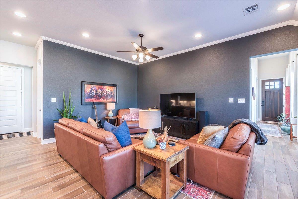 170 Alice Jane Ln, Buda, TX 78610