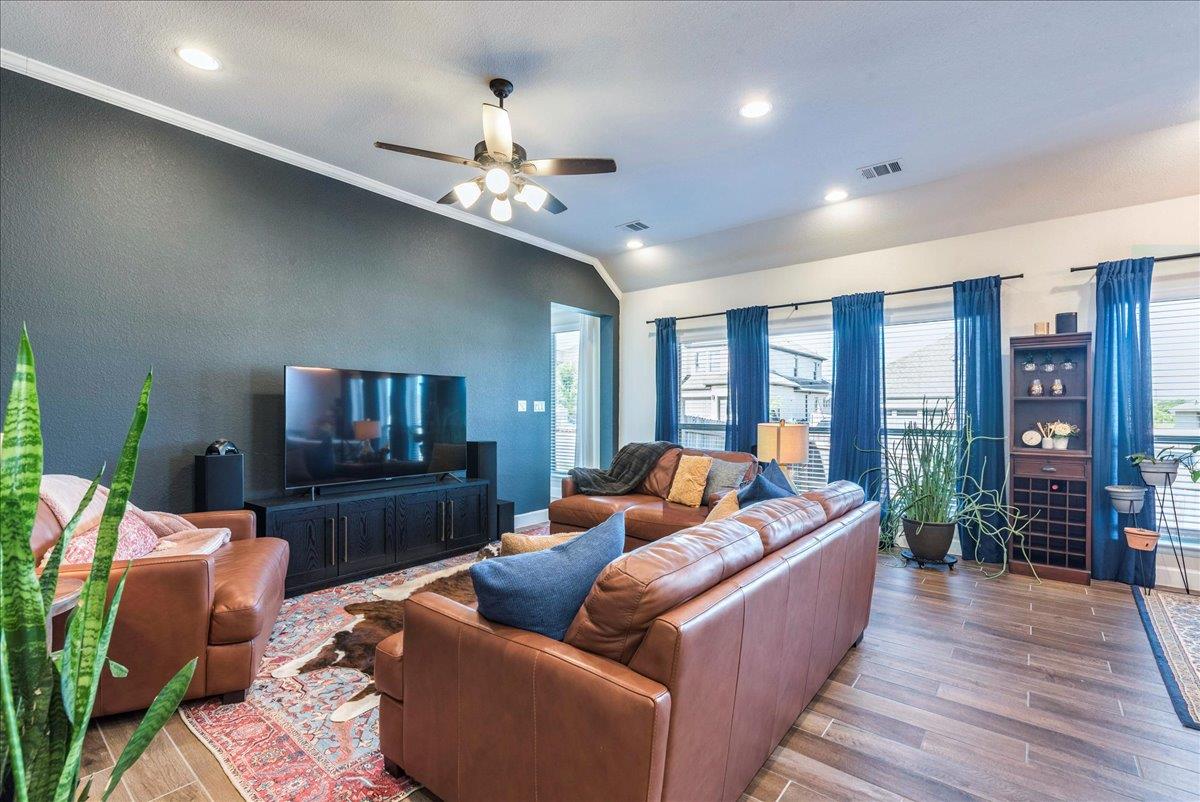 170 Alice Jane Ln, Buda, TX 78610