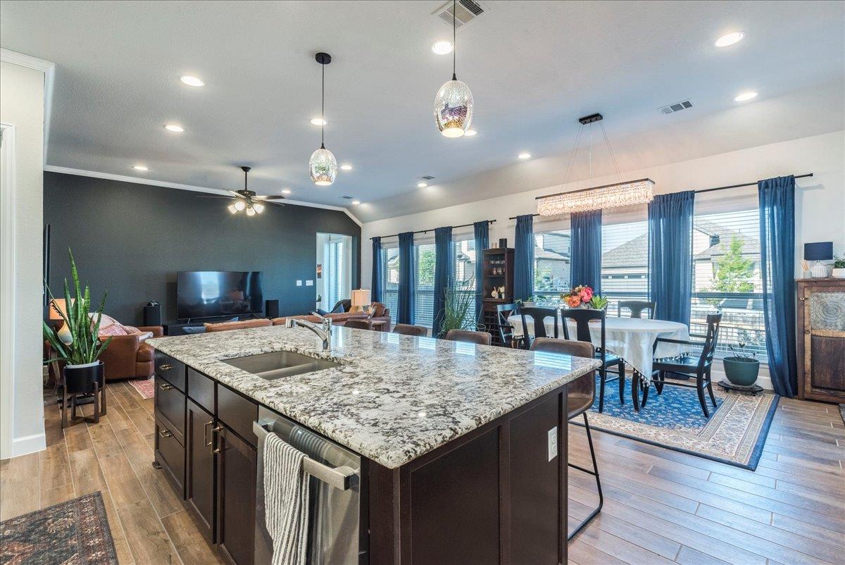 170 Alice Jane Ln, Buda, TX 78610