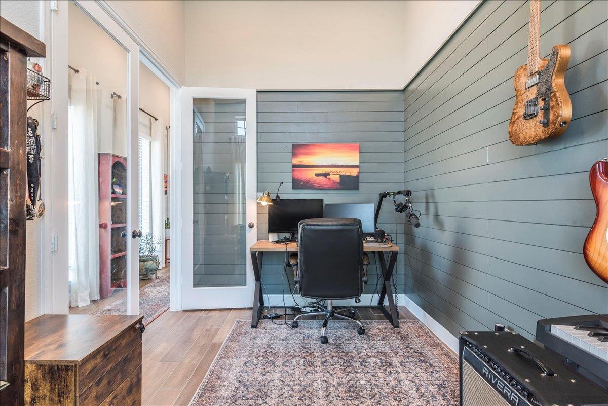 170 Alice Jane Ln, Buda, TX 78610