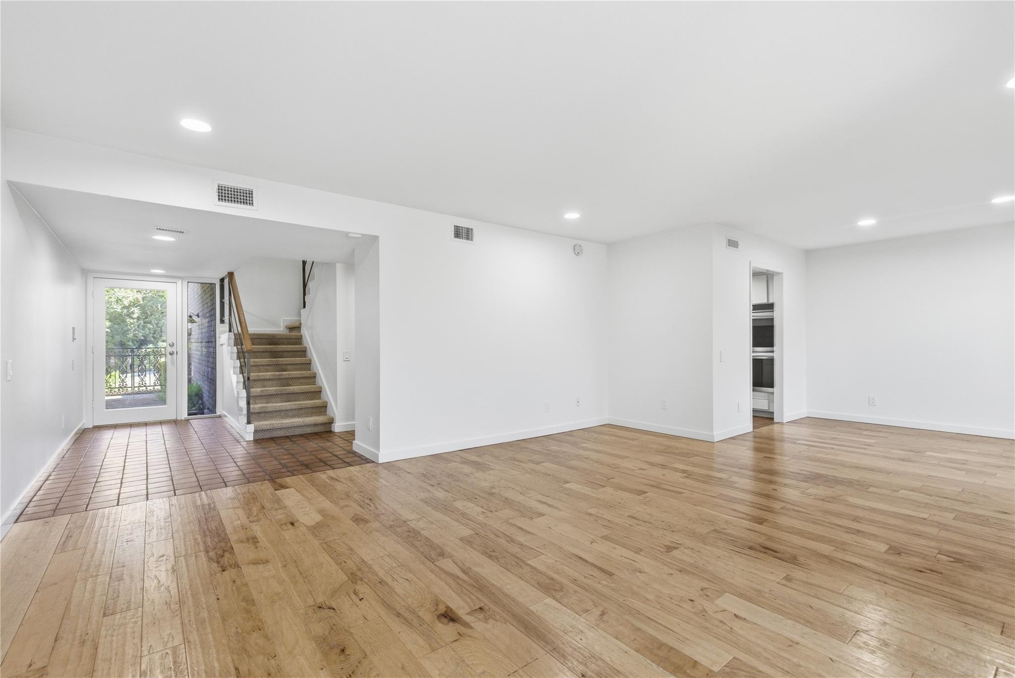 48 Woodstone Sq, Austin, TX 78703