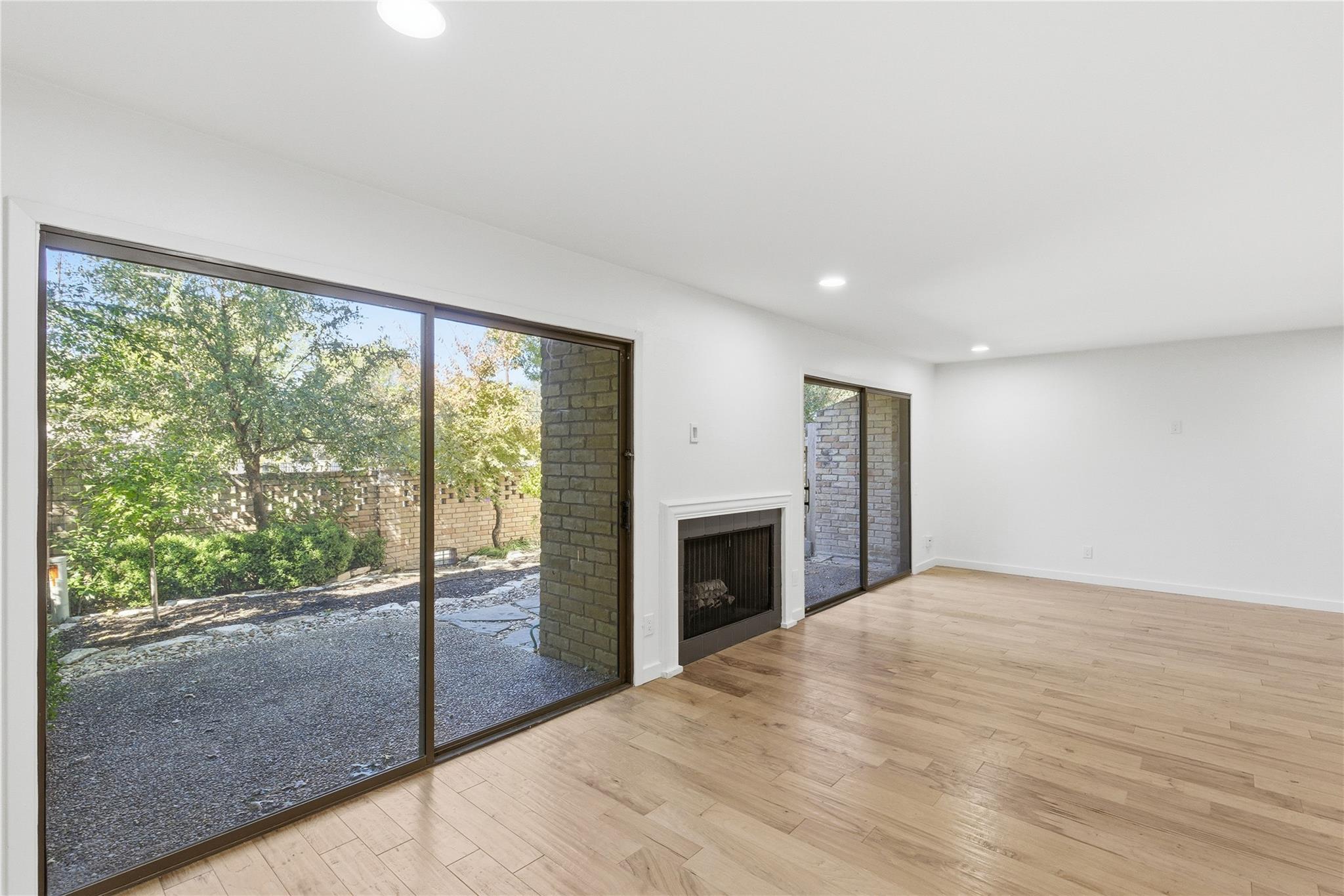 48 Woodstone Sq, Austin, TX 78703