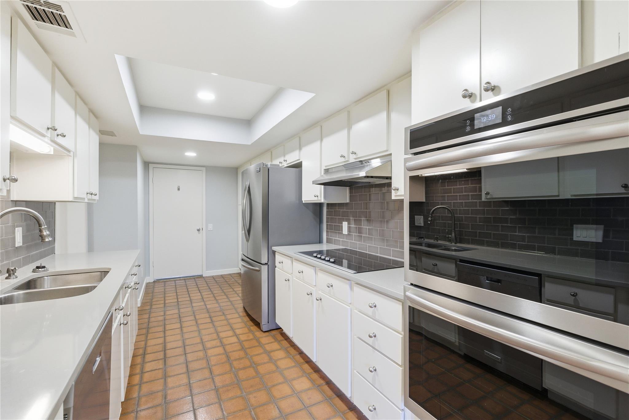 48 Woodstone Sq, Austin, TX 78703