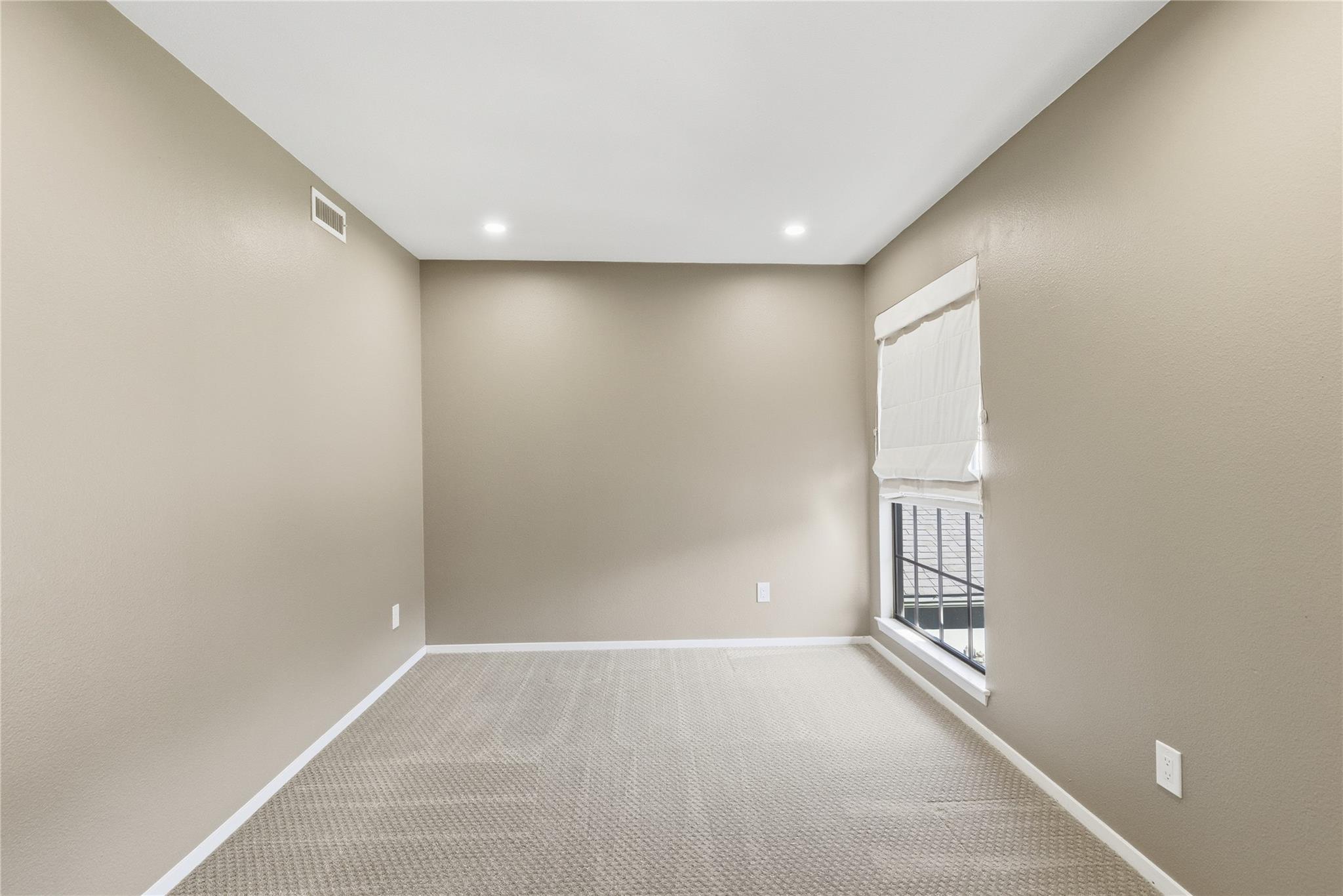 48 Woodstone Sq, Austin, TX 78703