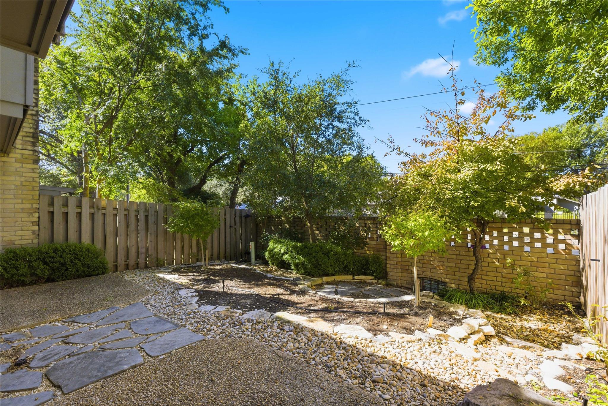 48 Woodstone Sq, Austin, TX 78703