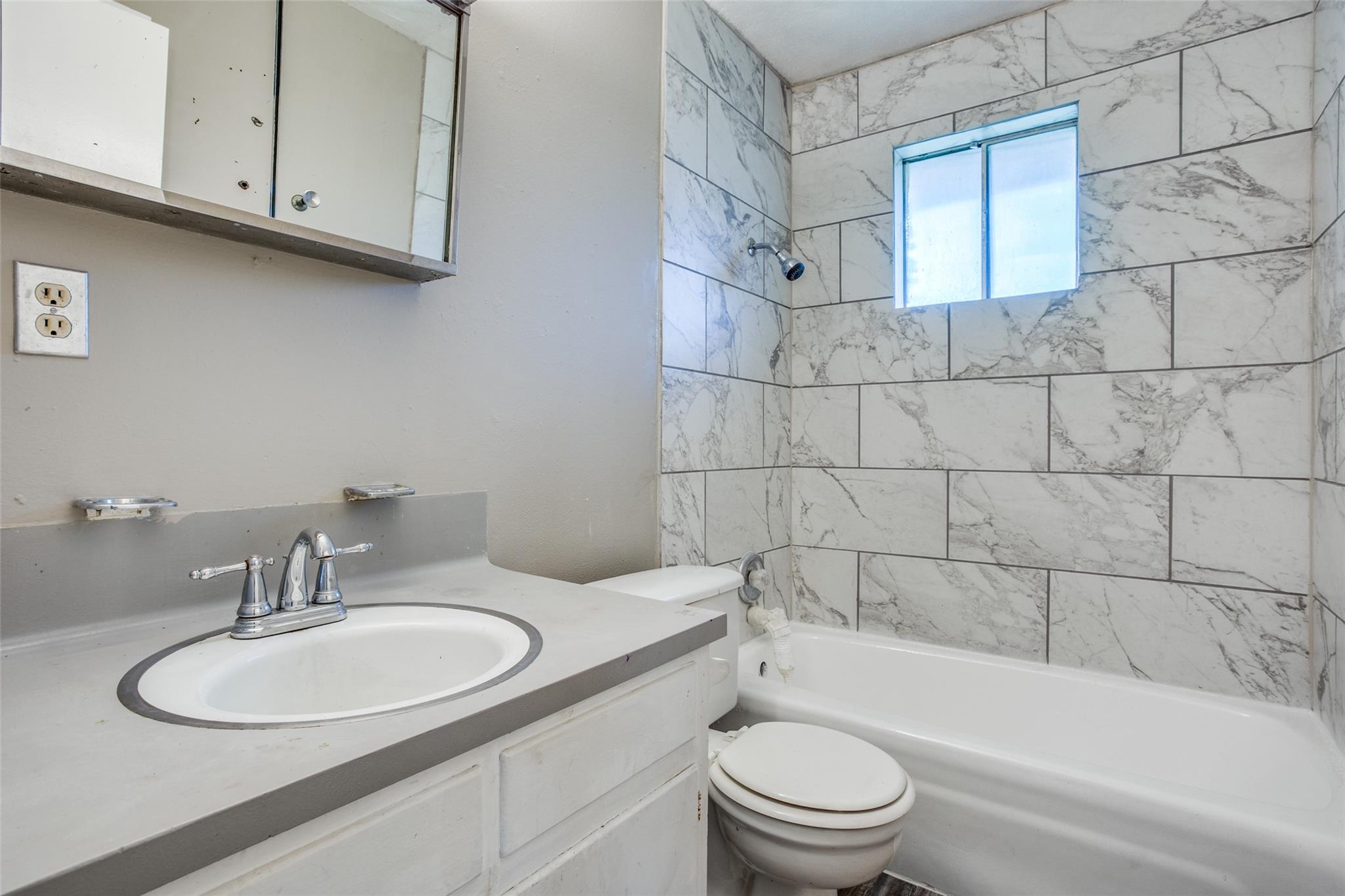 607 Thrush Ave # B, Austin, TX 78753