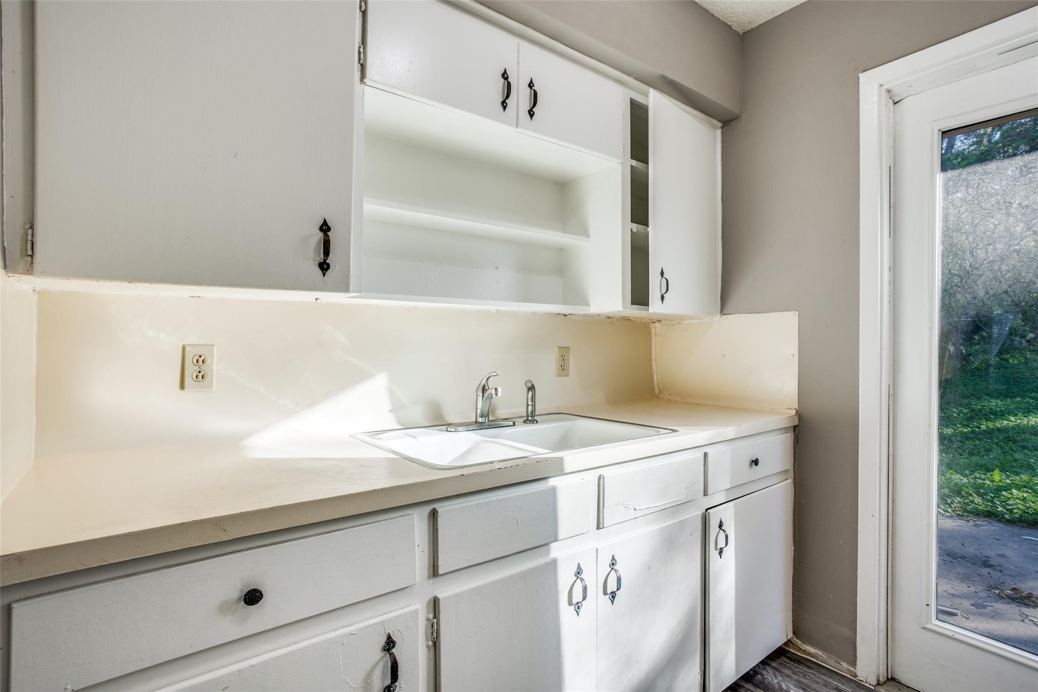 607 Thrush Ave # B, Austin, TX 78753