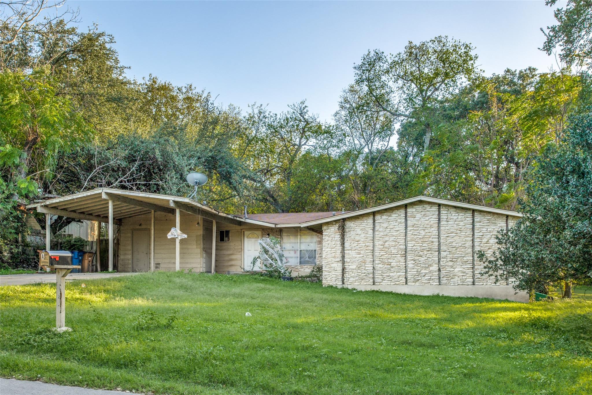 607 Thrush Ave # B, Austin, TX 78753