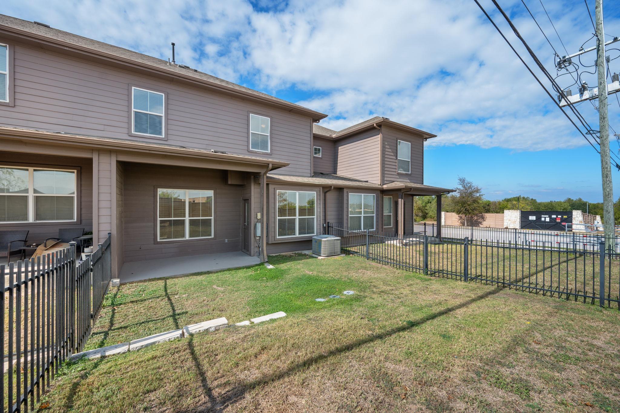 427 Epiphany Ln, Pflugerville, TX 78660