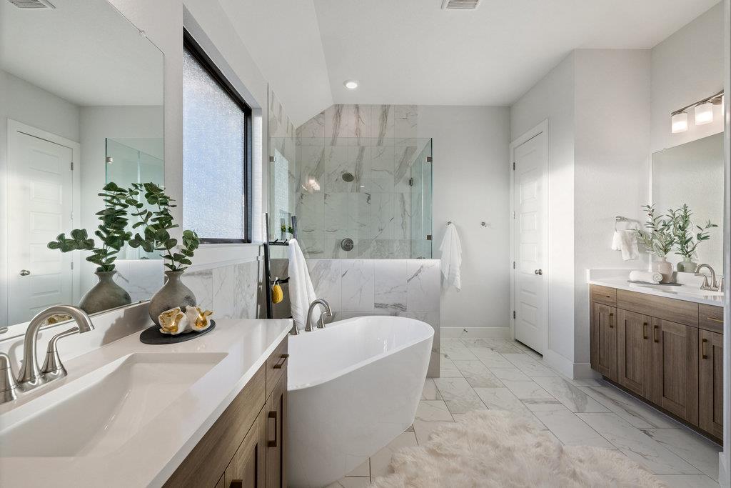 18705 Hopper Ln, Austin, TX 78738