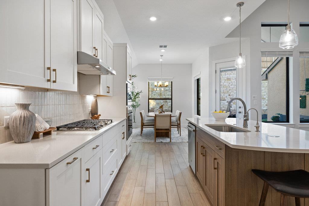 18705 Hopper Ln, Austin, TX 78738