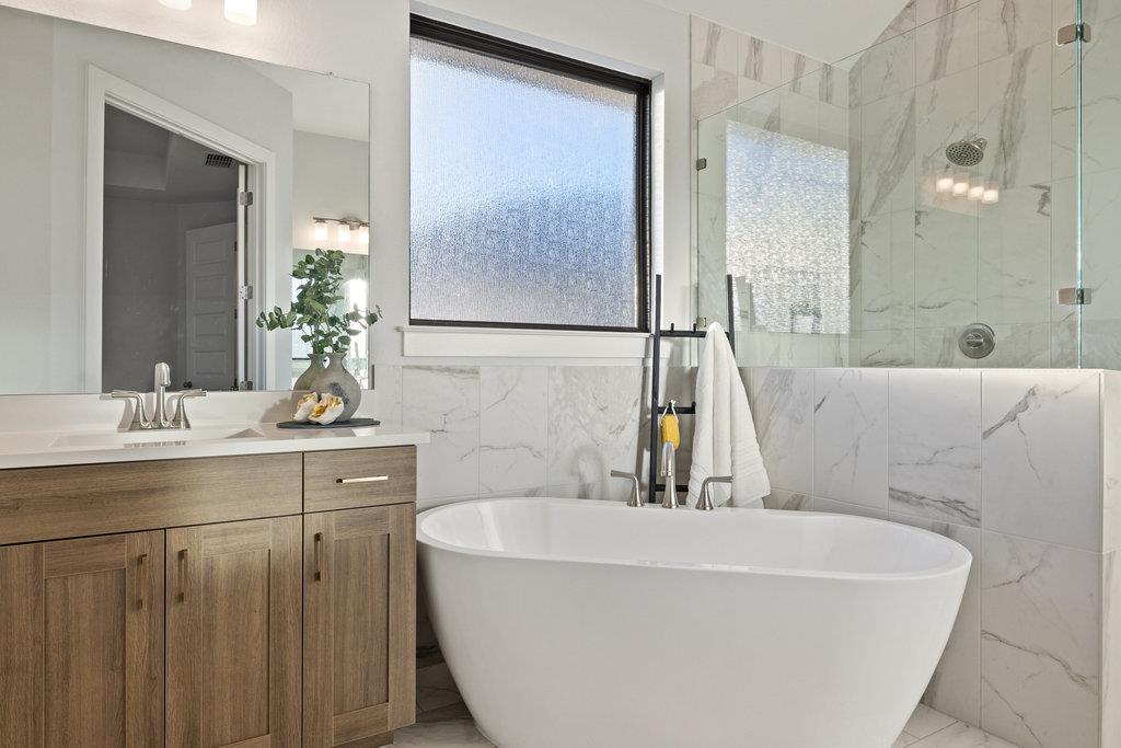 18705 Hopper Ln, Austin, TX 78738