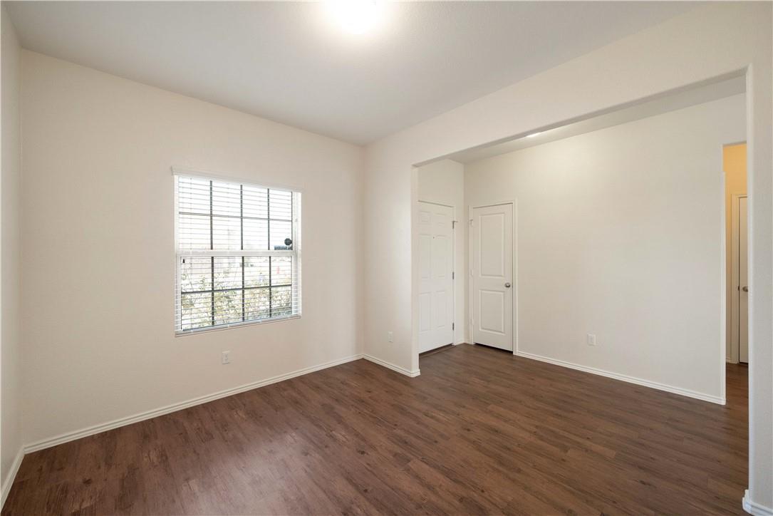 820 Kates Way, Hutto, TX 78634