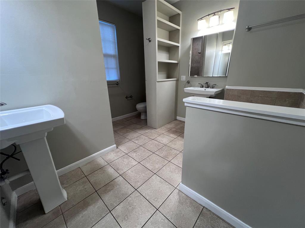 1205 Fairwood Rd, Austin, TX 78722