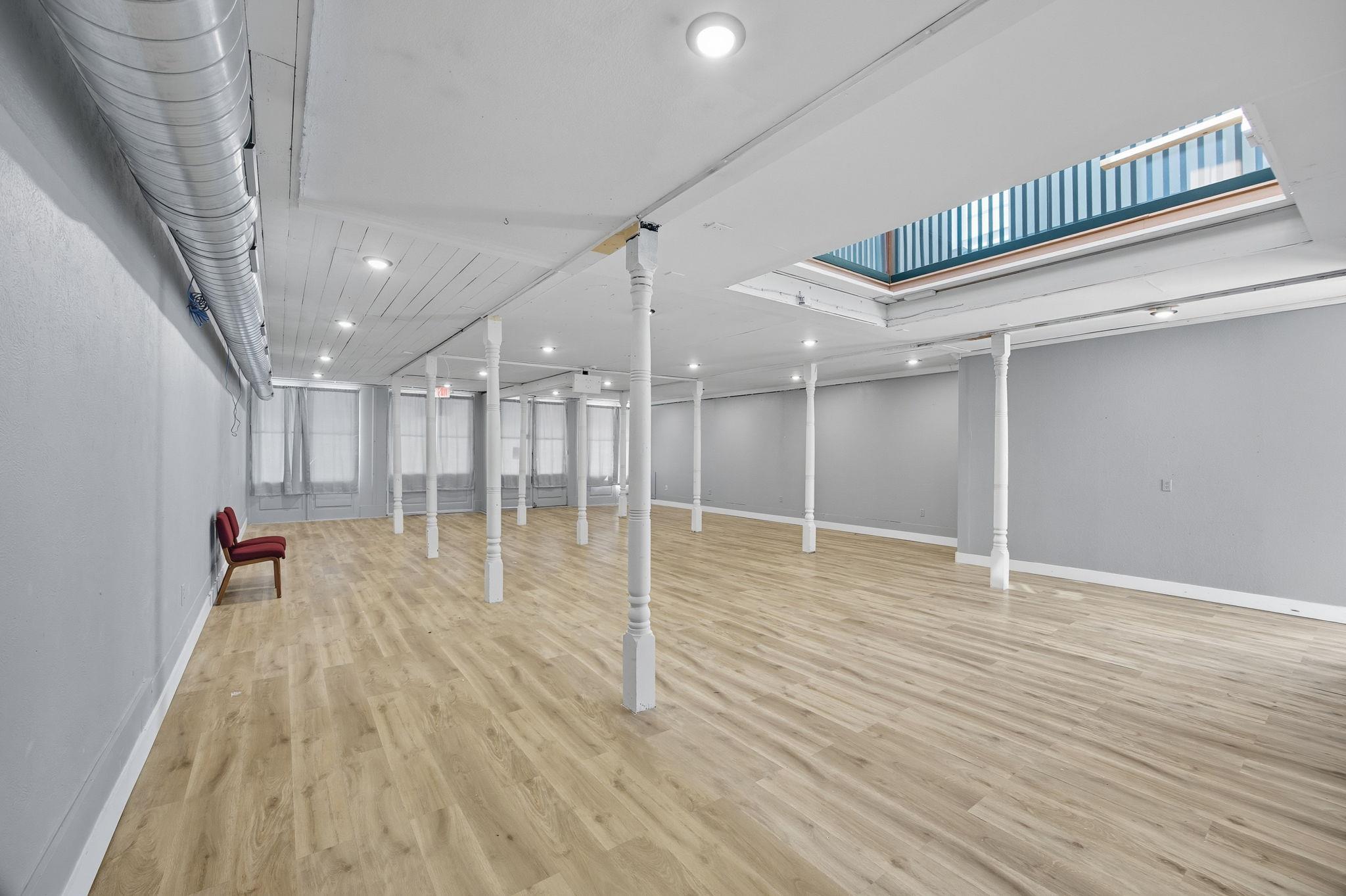 101 East St, Hutto, TX 78634