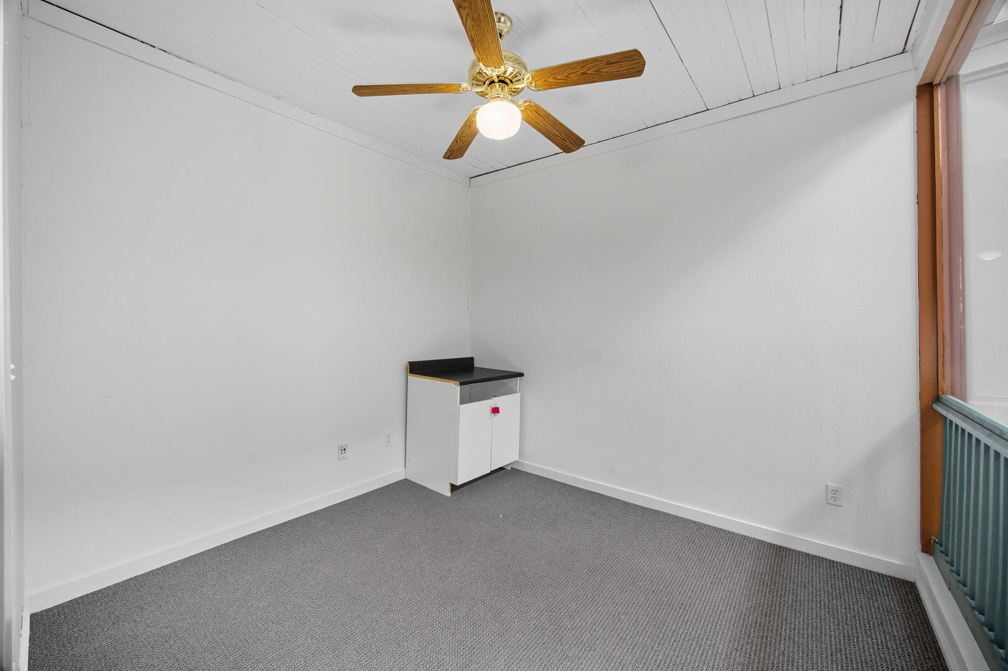 101 East St, Hutto, TX 78634