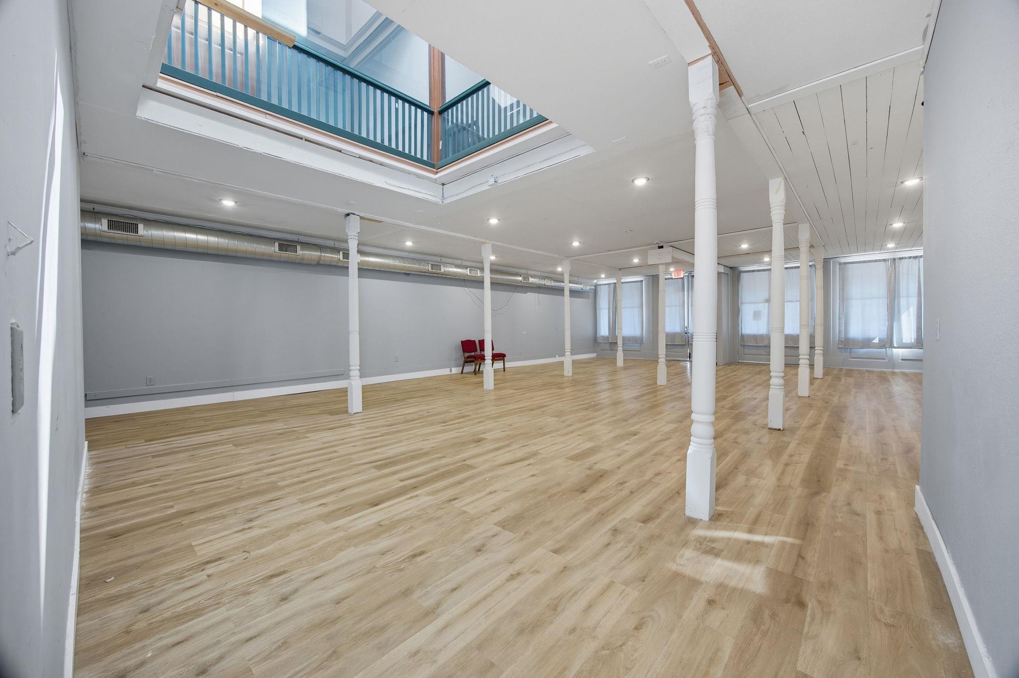 101 East St, Hutto, TX 78634