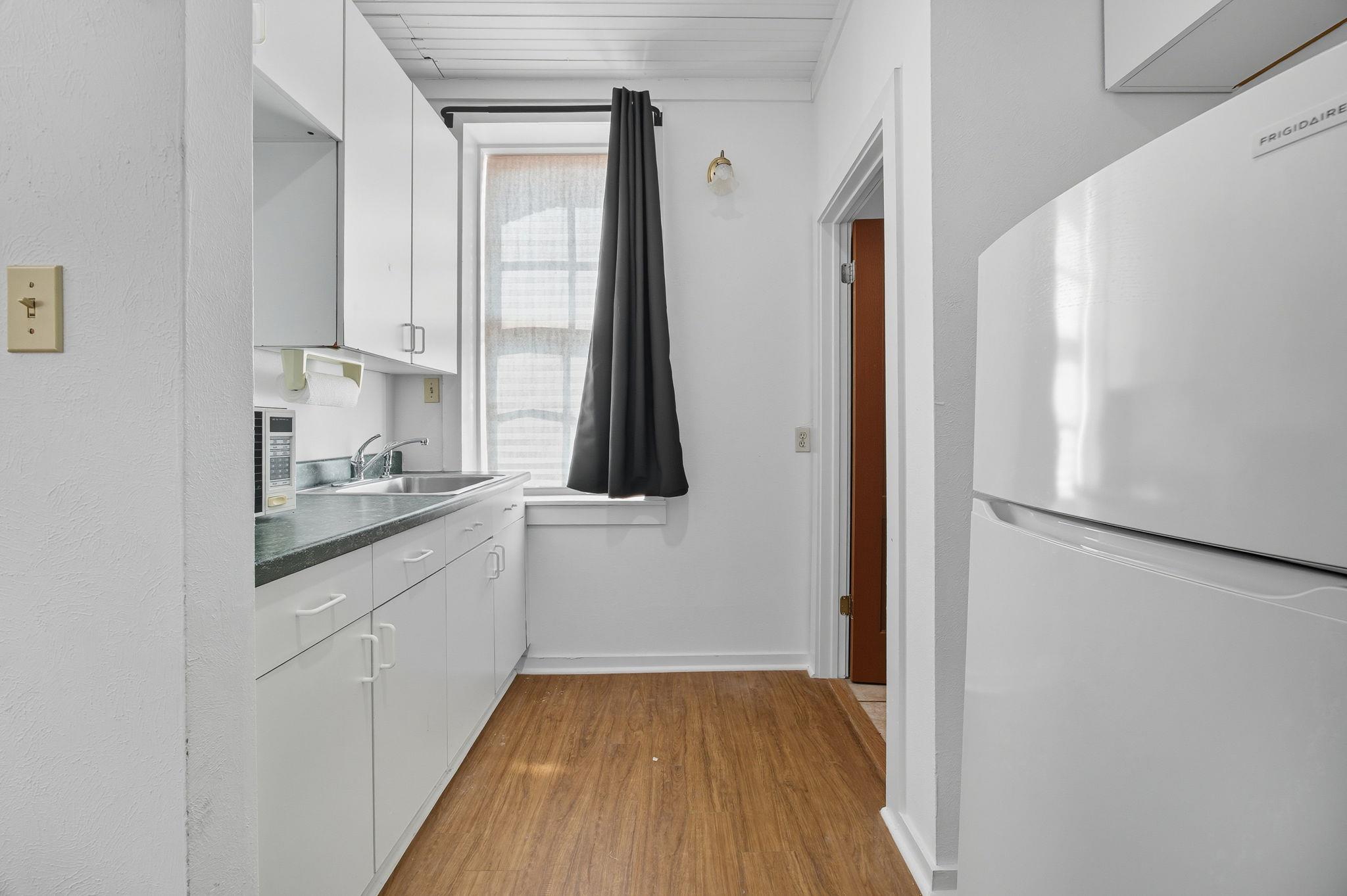 101 East St, Hutto, TX 78634