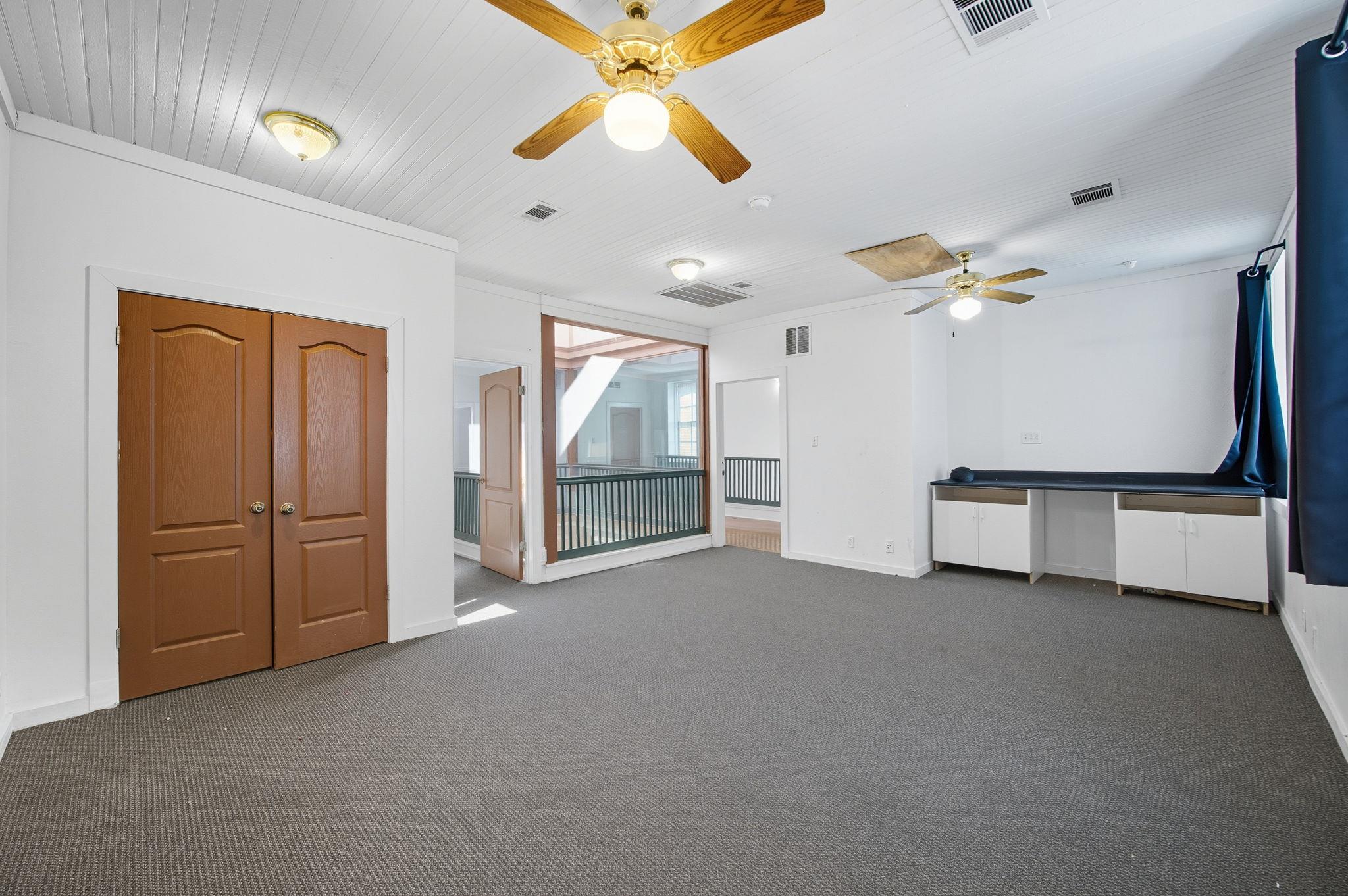 101 East St, Hutto, TX 78634