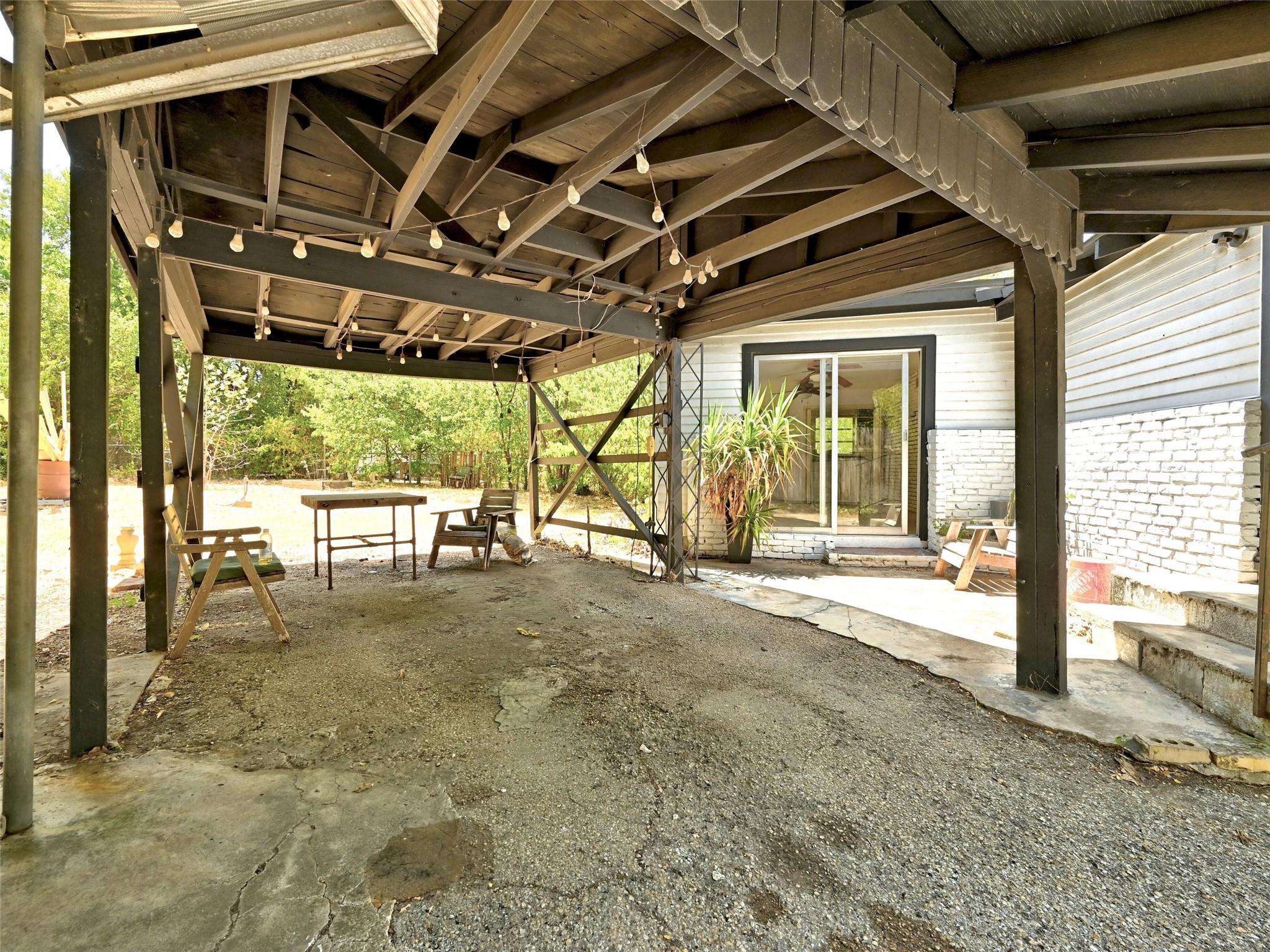 1181 Ridgeway Dr, Austin, TX 78702