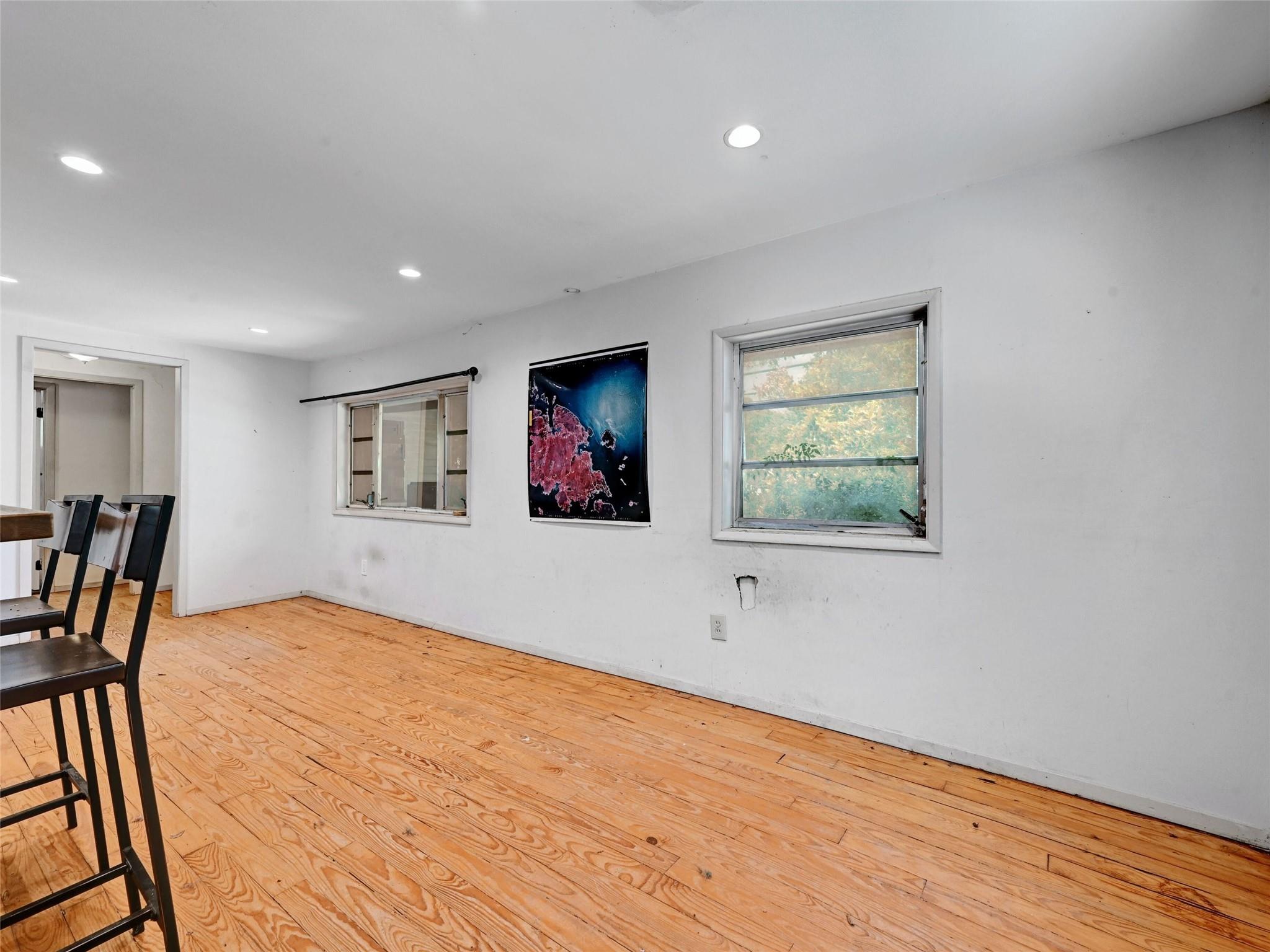 1181 Ridgeway Dr, Austin, TX 78702