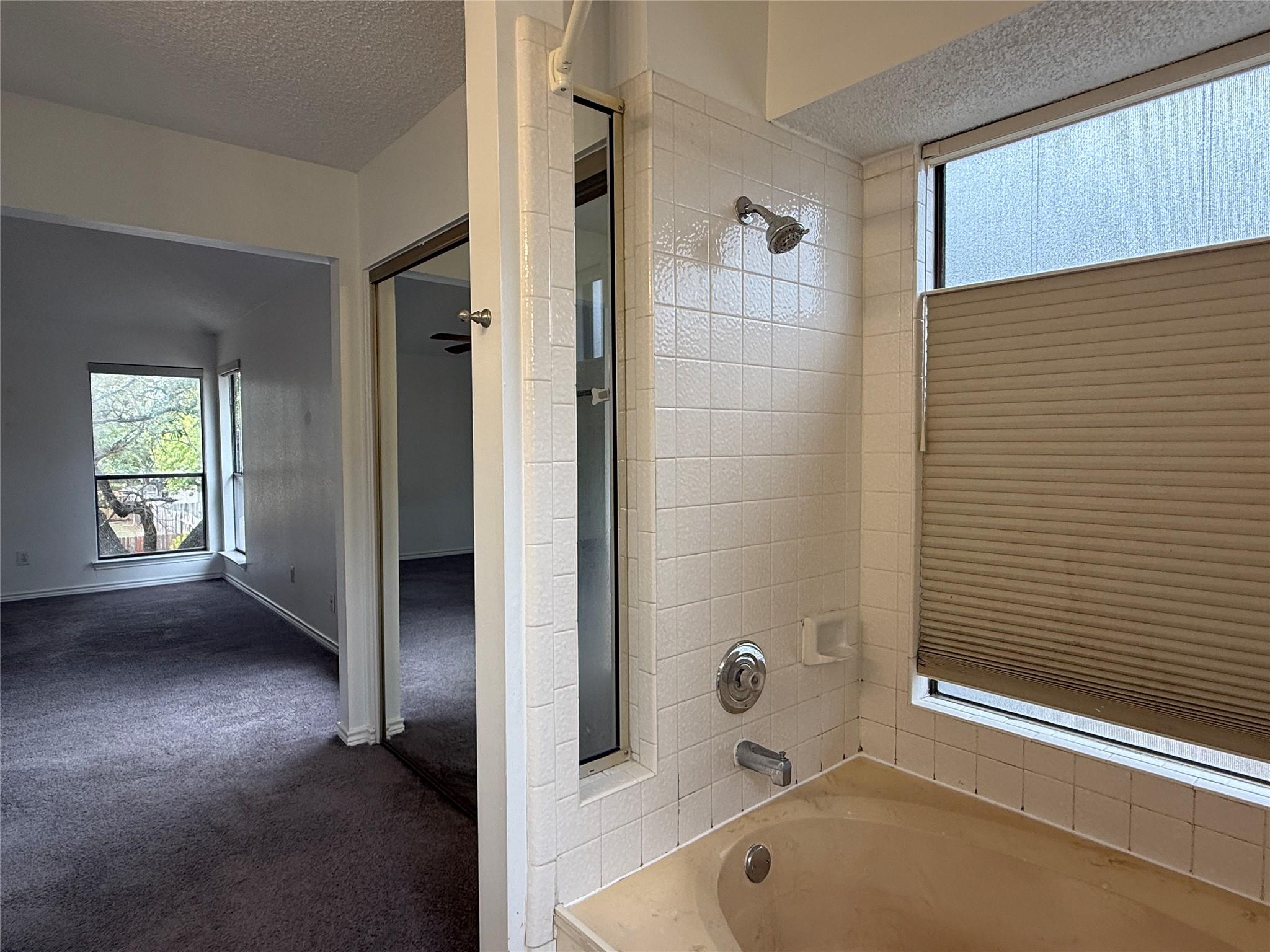 2503 Autrey Dr, Leander, TX 78641