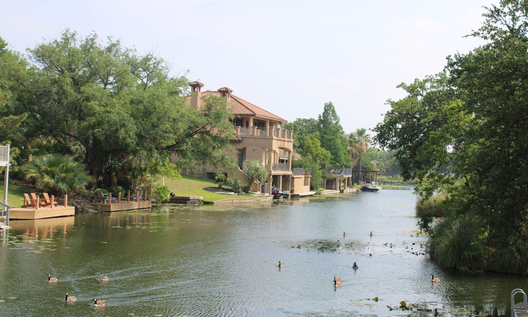 104 Horseshoe Bay Blvd # 5, Horseshoe Bay, TX 78657