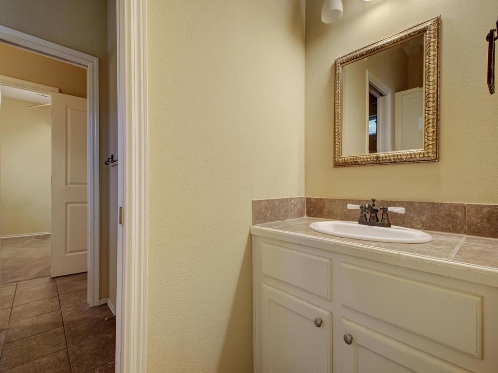 2906 Pearl St # B, Austin, TX 78705