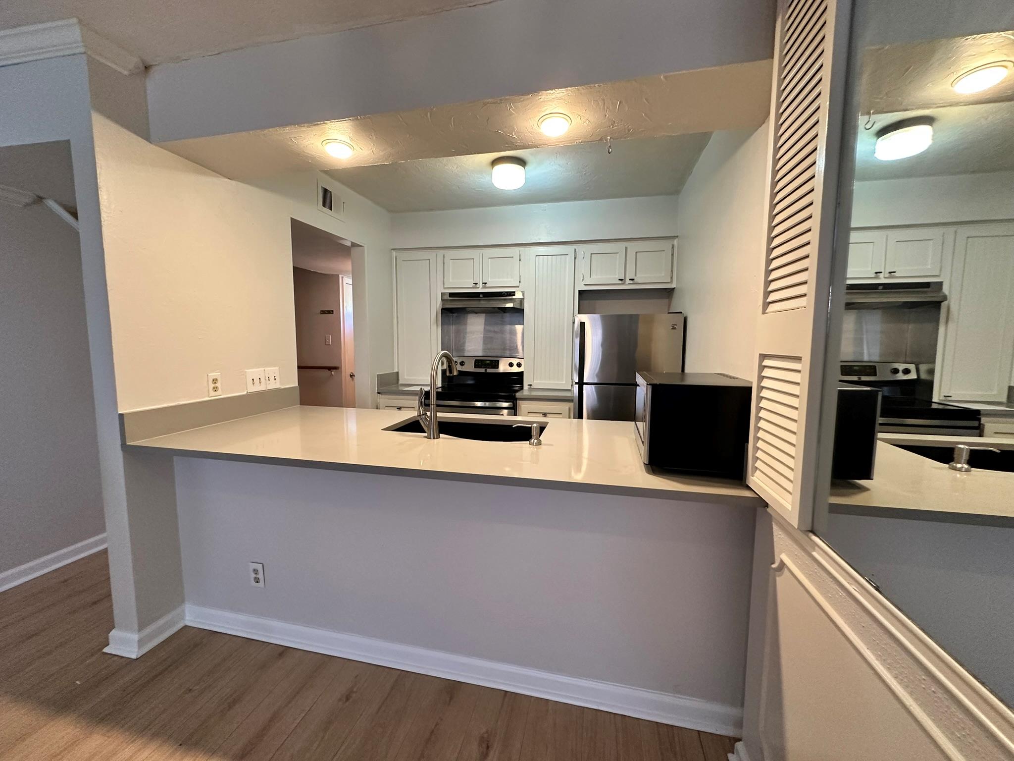 6501 E Hill Dr # 106, Austin, TX 78731