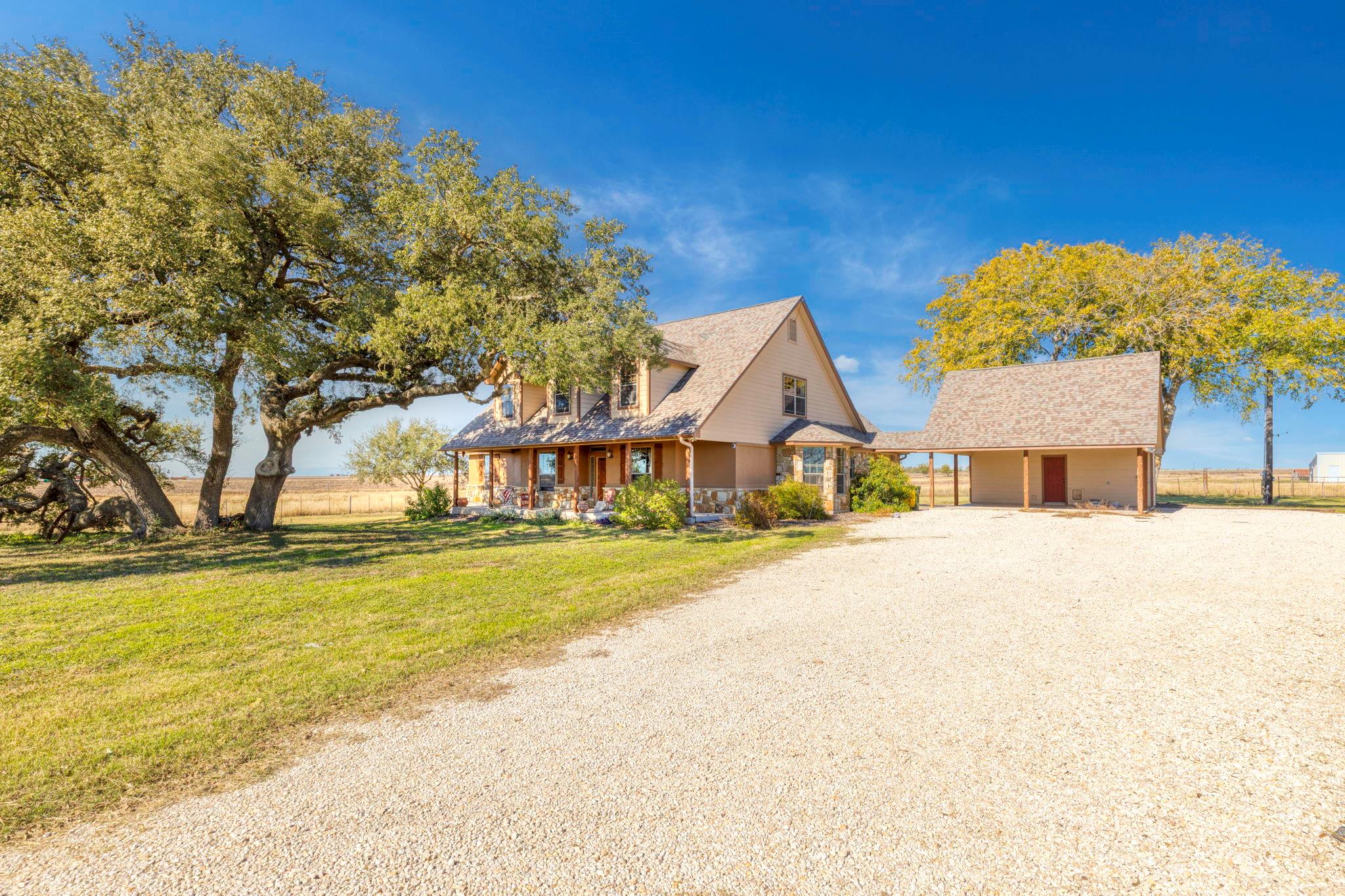 4680 Dreibrodt Rd, San Marcos, TX 78666