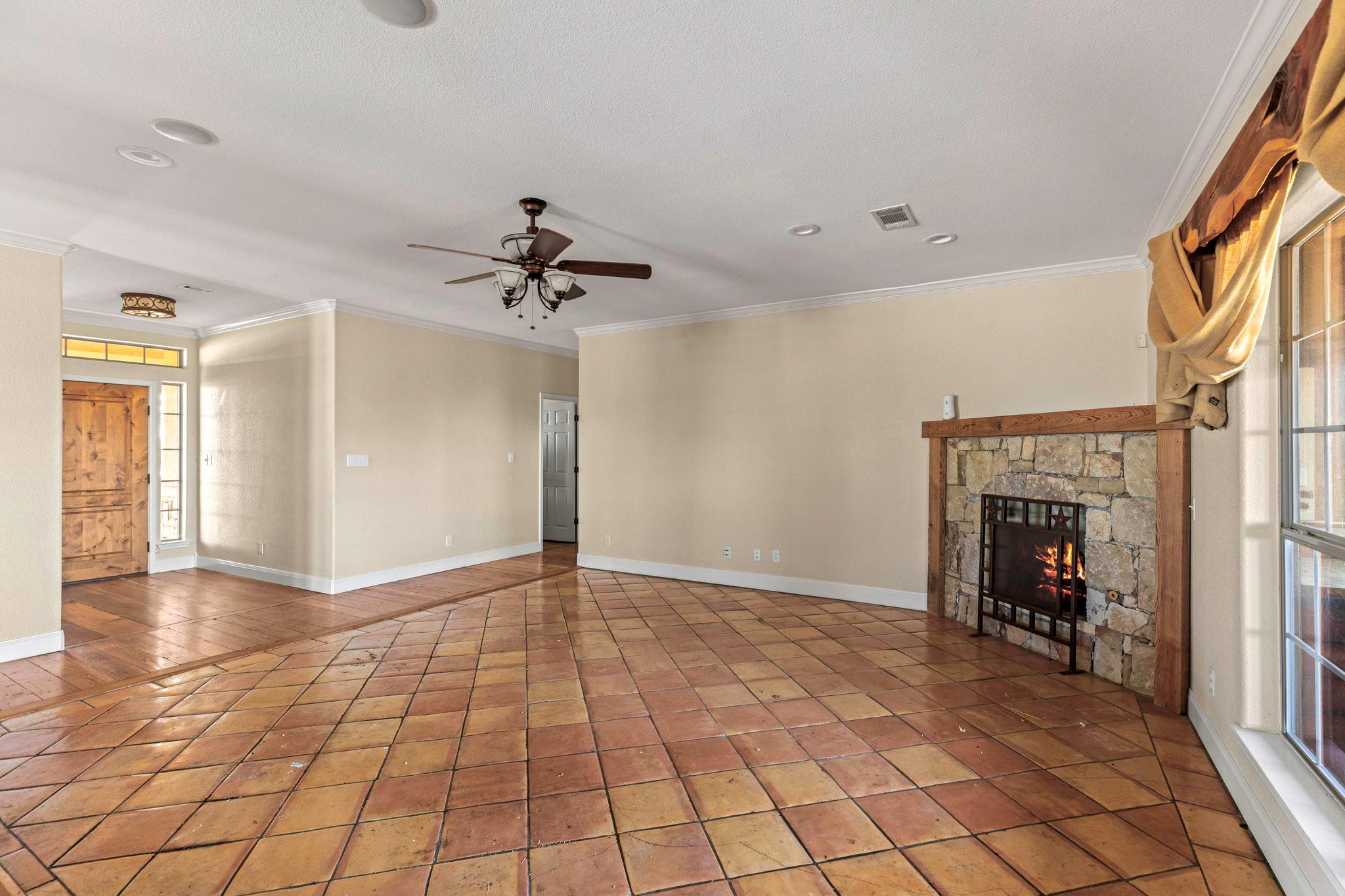 4680 Dreibrodt Rd, San Marcos, TX 78666