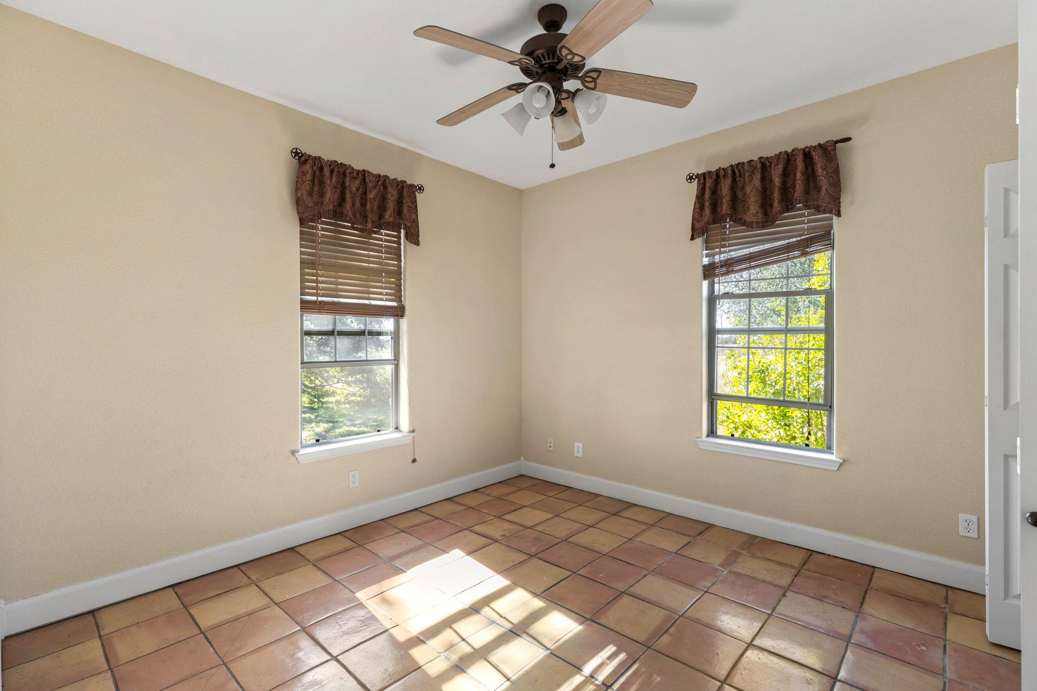 4680 Dreibrodt Rd, San Marcos, TX 78666